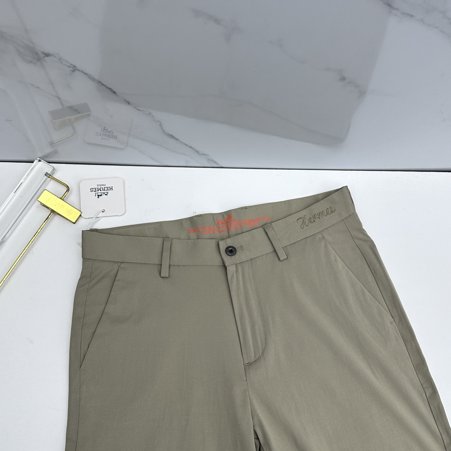 🆕Hermes爱马仕 26ss春夏新品休闲裤西裤，官网同步发售，裤身工艺设计，客供辅料、高定面料，柔软丝