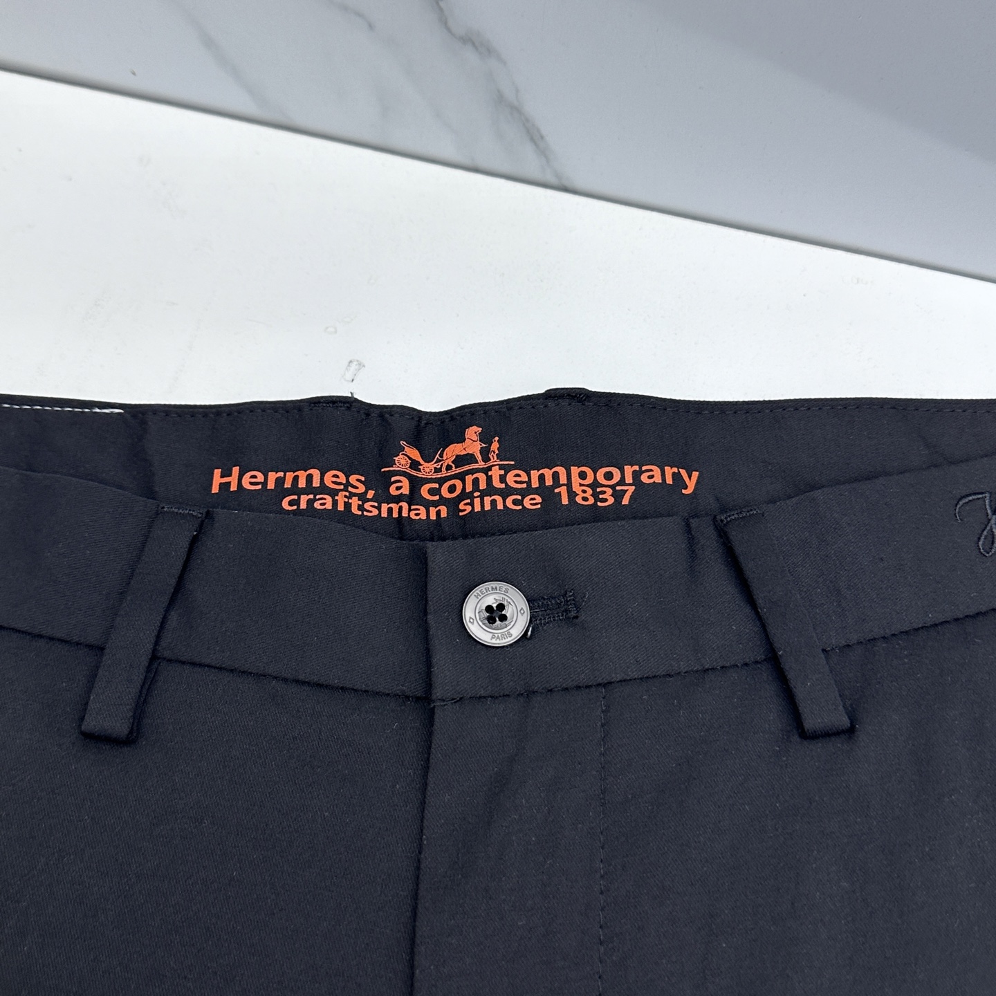 🆕Hermes爱马仕 26ss春夏新品休闲裤西裤，官网同步发售，裤身工艺设计，客供辅料、高定面料，柔软丝