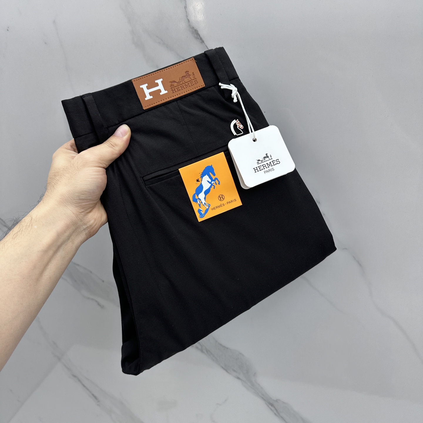 🆕Hermes爱马仕 26ss春夏新品休闲裤西裤，官网同步发售，裤身工艺设计，客供辅料、高定面料，柔软丝