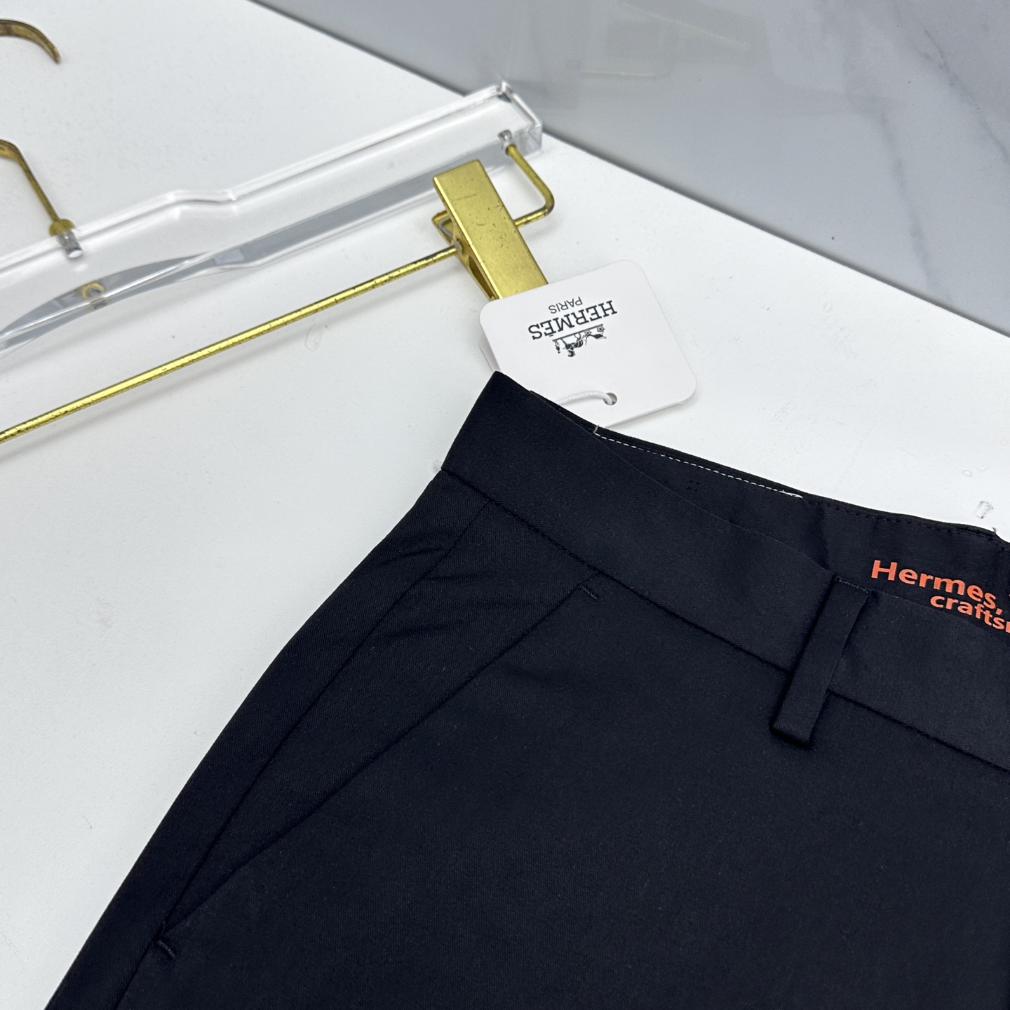 🆕Hermes爱马仕 26ss春夏新品休闲裤西裤，官网同步发售，裤身工艺设计，客供辅料、高定面料，柔软丝