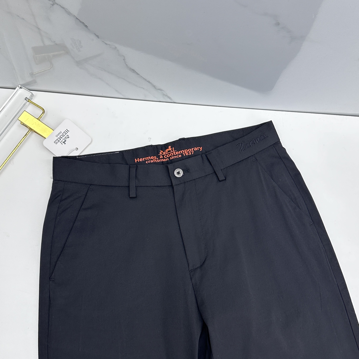 🆕Hermes爱马仕 26ss春夏新品休闲裤西裤，官网同步发售，裤身工艺设计，客供辅料、高定面料，柔软丝