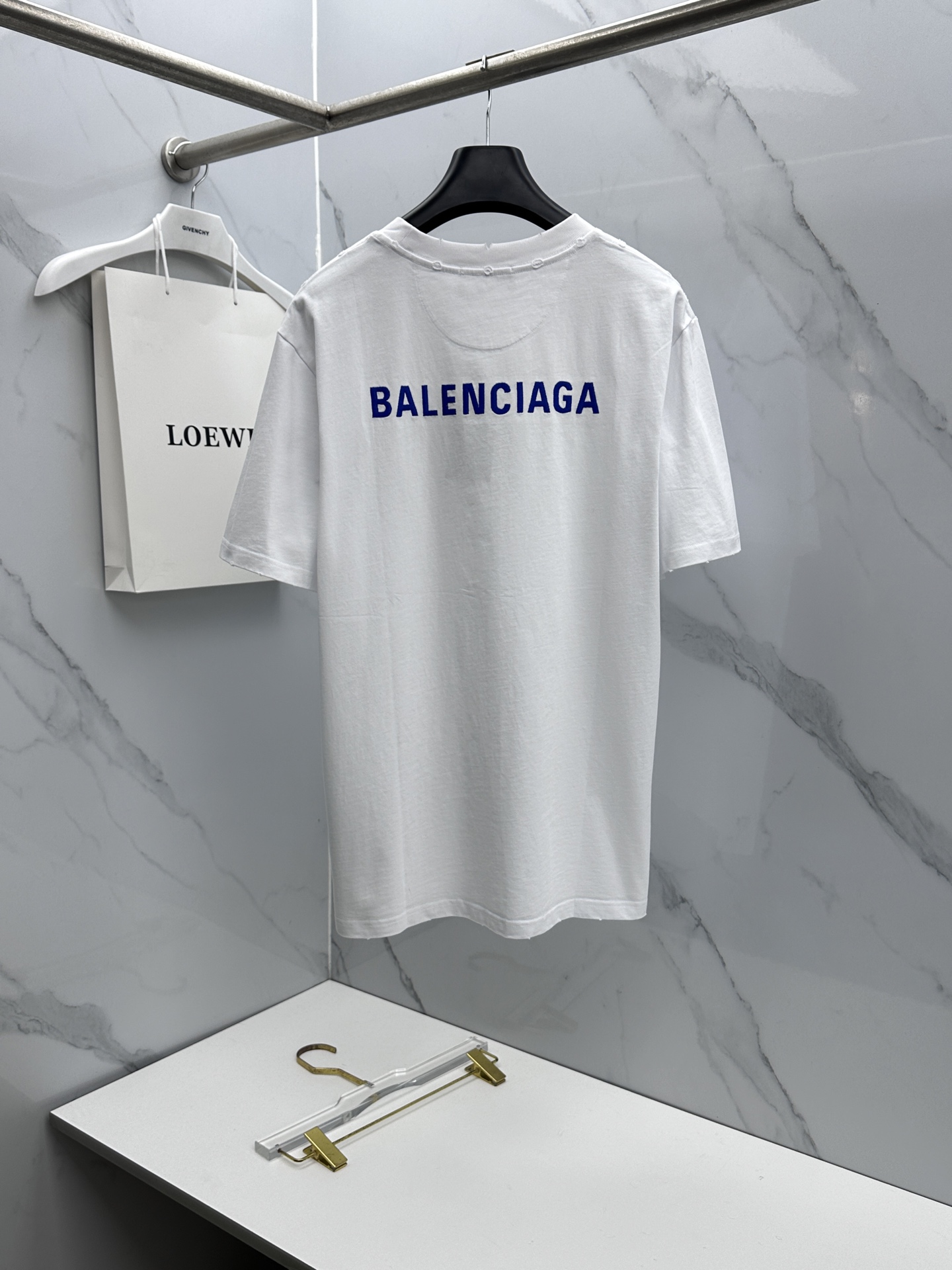 🆕Balenciaga巴黎世家 2026春夏新款短袖 官网同款T恤，双纱纯棉面料 多元化搭配 迎合眼下时
