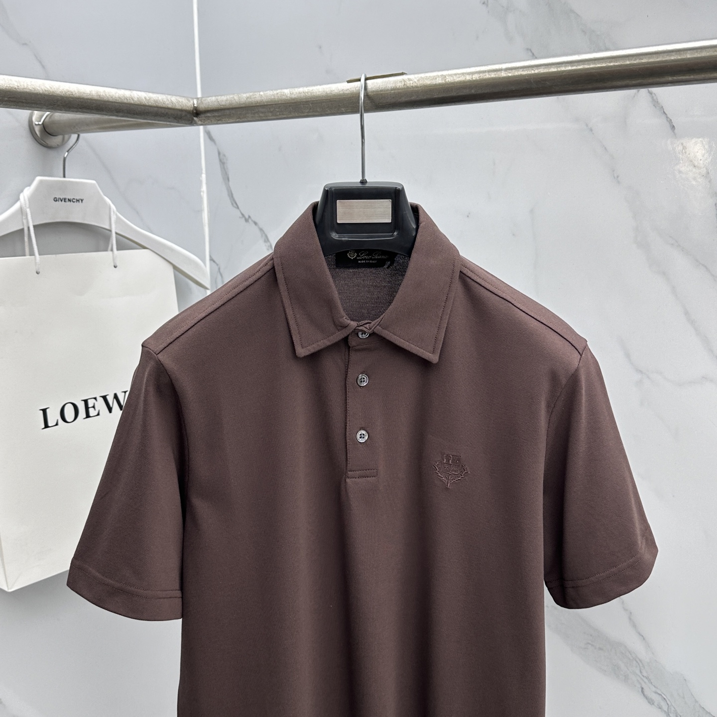 🆕Loro piana 春夏新款翻领Polo衫短袖T恤翻领商务 简洁时尚百搭 胸口小绣花 螺纹针织领口 