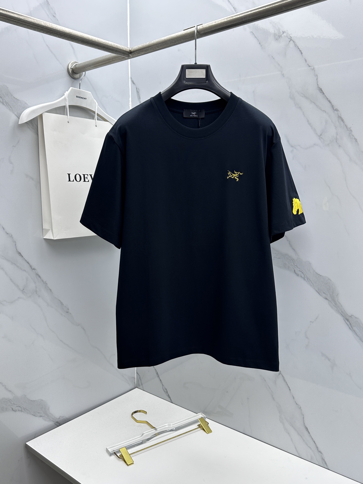 🆕ARCTERYX始祖鸟 新款首发专柜最新款短袖圆领T恤 高端订制 胸前品牌logo重工艺设计 高端长绒