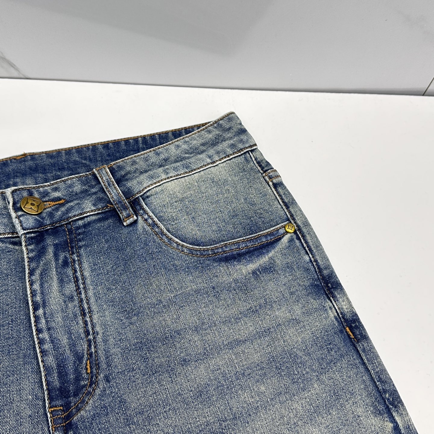 🆕LV路易威登 🔥高端定制、26春季最新款洗水牛仔裤 柜台同步发售 原版定制复刻 客供定制辅料 原单品质
