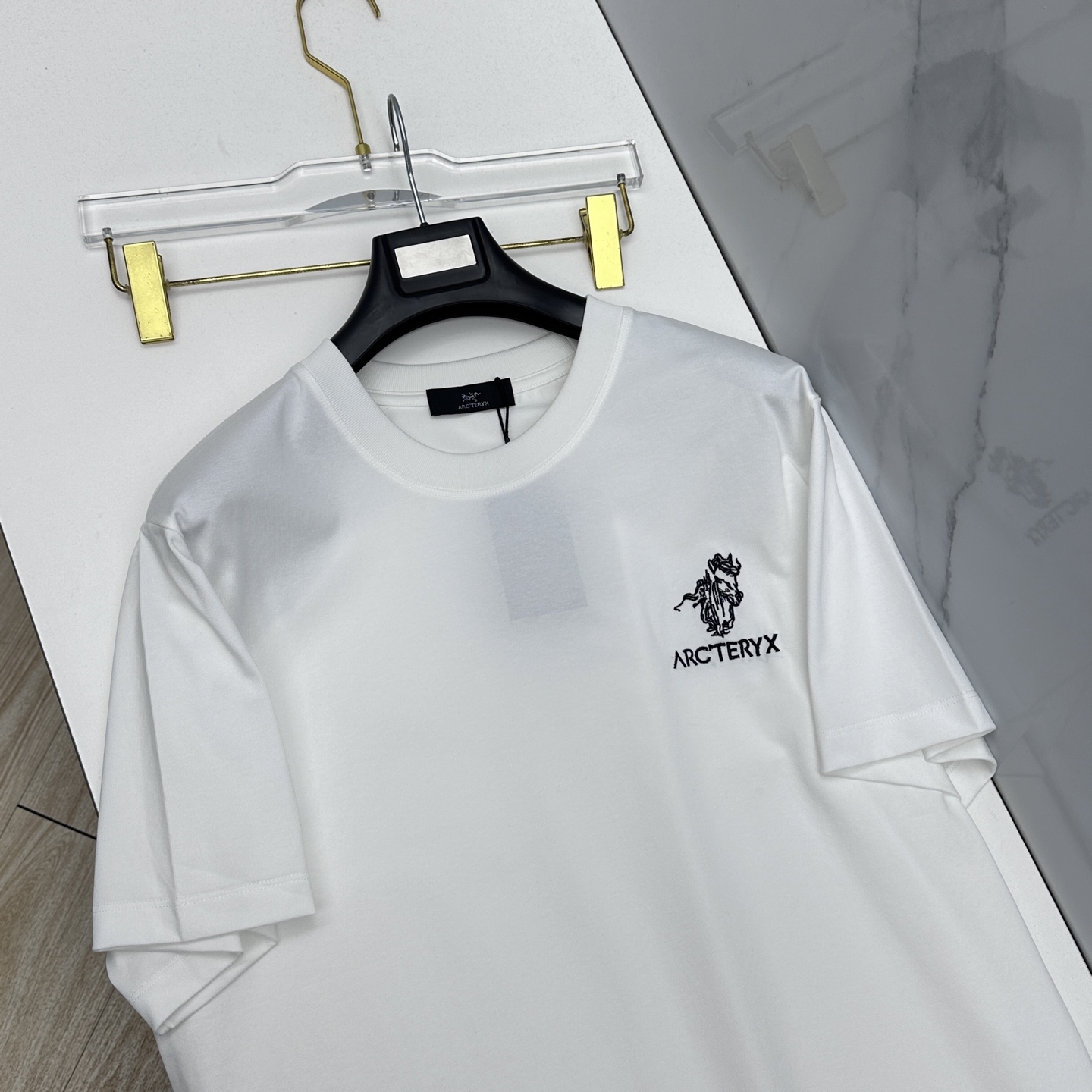 🆕ARCTERYX始祖鸟 新款首发专柜最新款短袖圆领T恤 高端订制 胸前品牌logo重工艺设计 高端长绒
