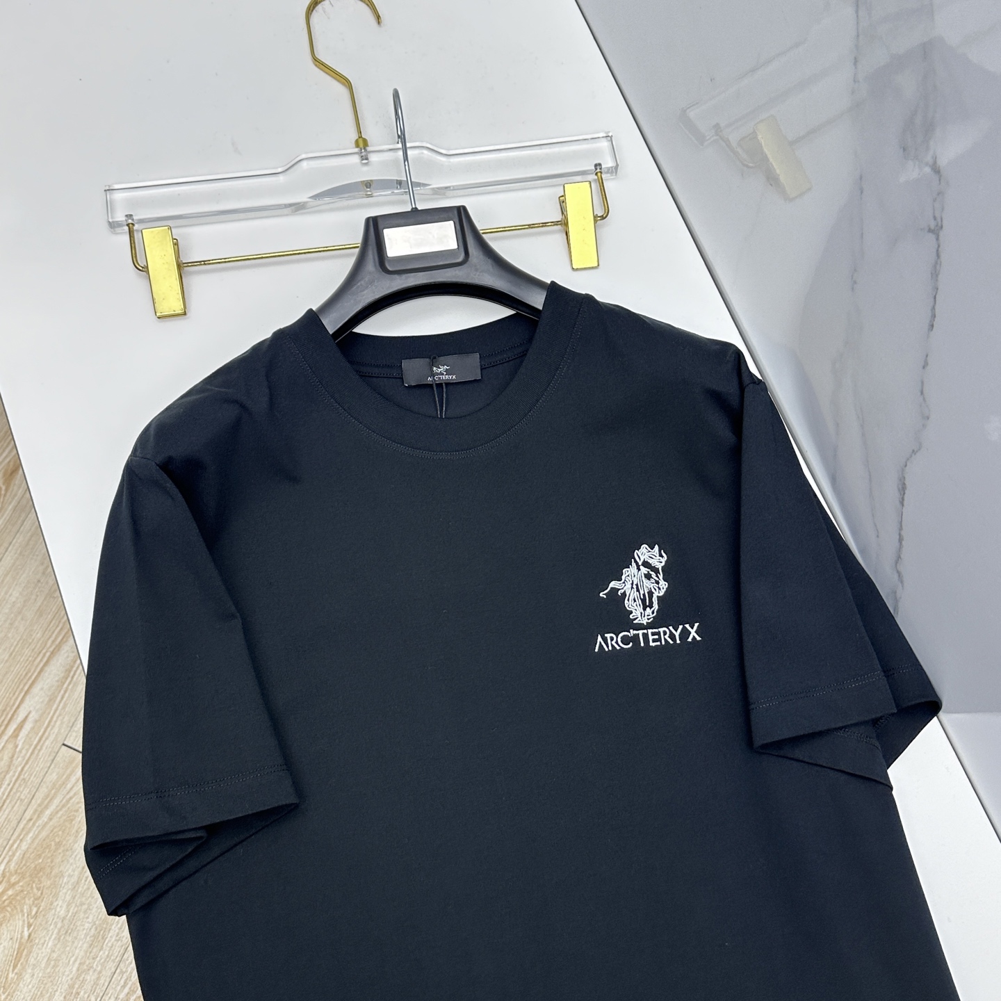 🆕ARCTERYX始祖鸟 新款首发专柜最新款短袖圆领T恤 高端订制 胸前品牌logo重工艺设计 高端长绒