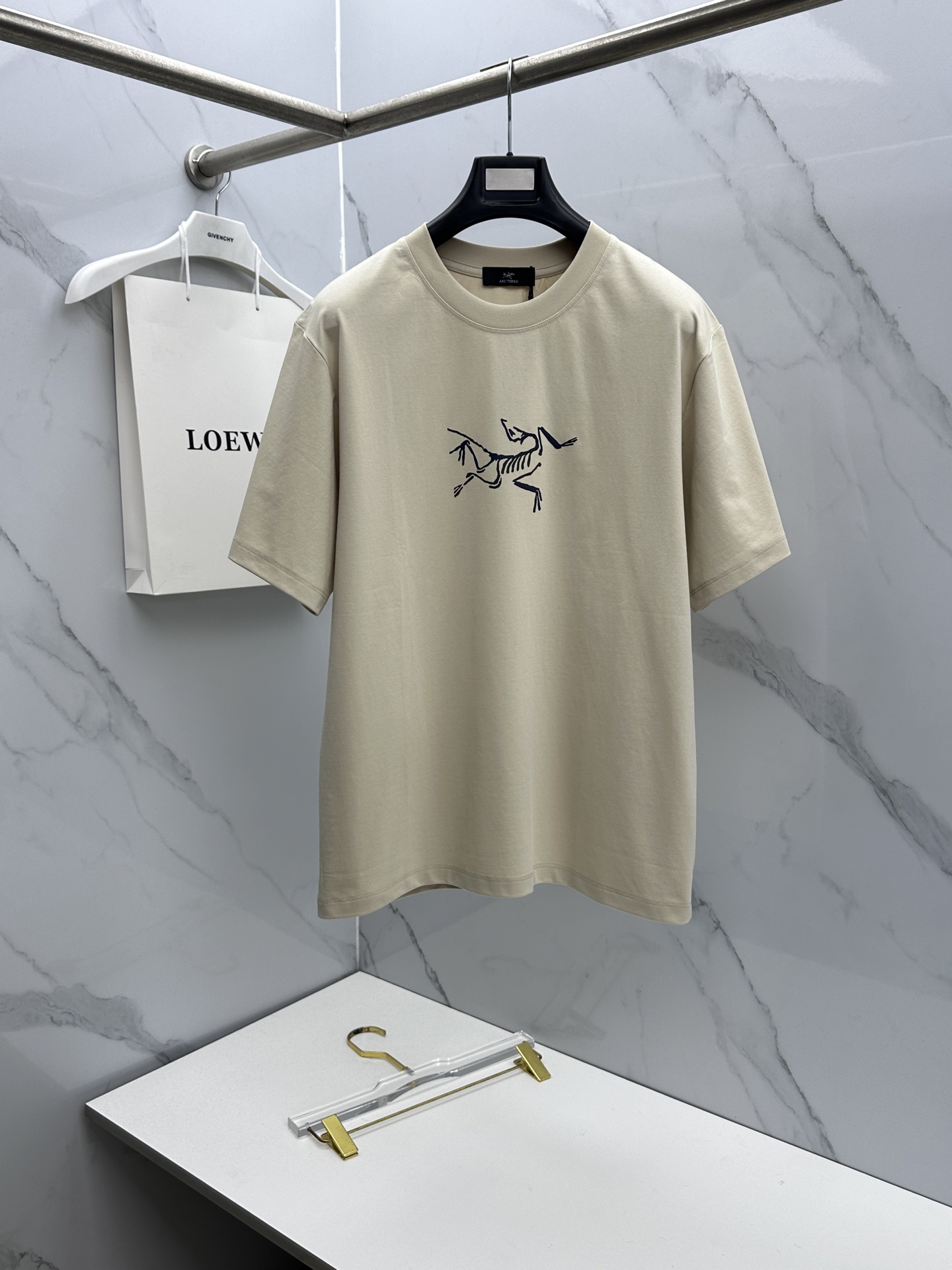 🆕ARCTERYX始祖鸟 新款首发专柜最新款短袖圆领T恤 高端订制 胸前品牌logo镭射工艺印花 高端长