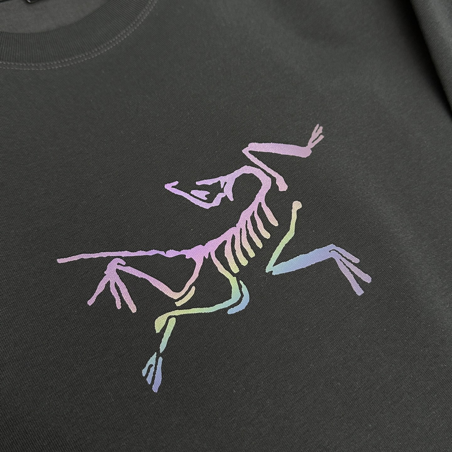 🆕ARCTERYX始祖鸟 新款首发专柜最新款短袖圆领T恤 高端订制 胸前品牌logo镭射工艺印花 高端长