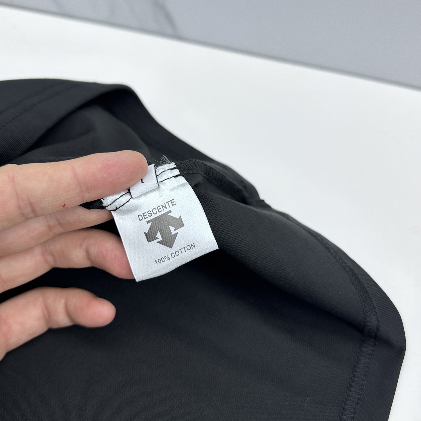 🆕DESCENTE迪桑特 新款首发专柜最新款短袖圆领T恤 高端订制 logo压胶工艺印花 高端长绒棉面料