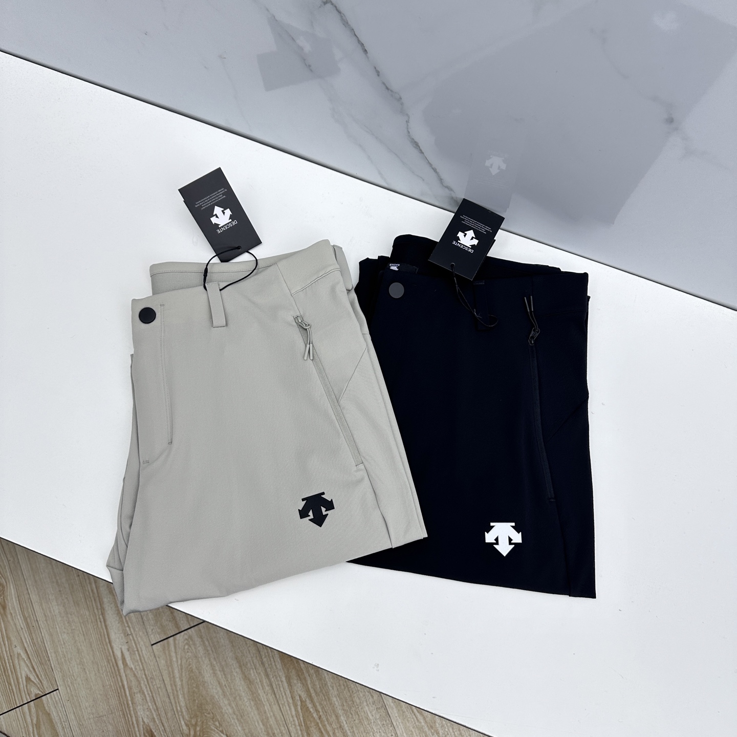 🆕DESCENTE迪桑特 春夏速干户外机能裤休闲长裤 采用高密度登山布面料，具有很好的延展性能 非常结实