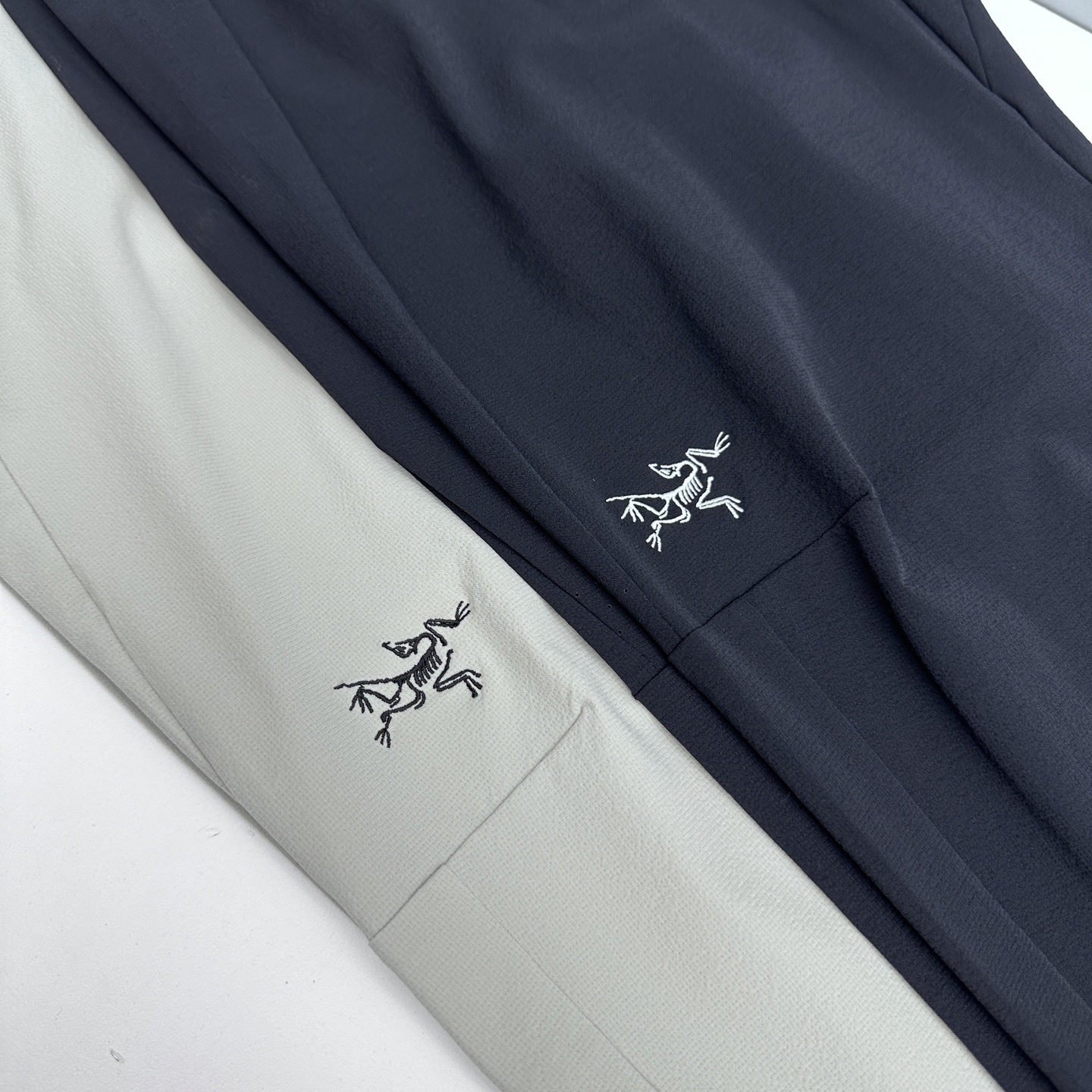 🆕ARCTERYX始祖鸟 春夏速干户外机能裤休闲长裤 采用高密度登山布面料，具有很好的延展性能 非常结实