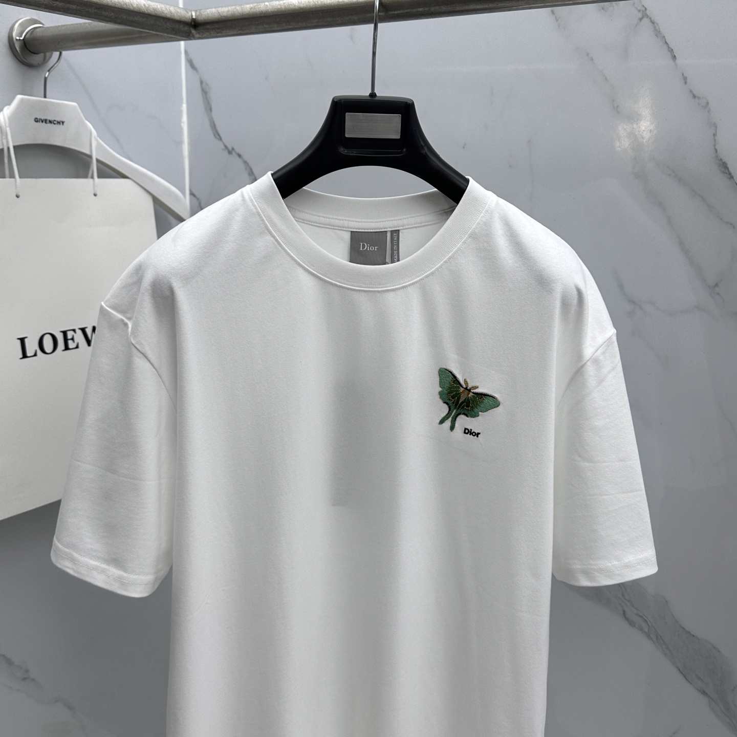 🆕Dior迪奥 新款首发专柜最新款短袖圆领T恤 高端订制 胸前品牌logo重工艺设计 高端长绒棉面料.手