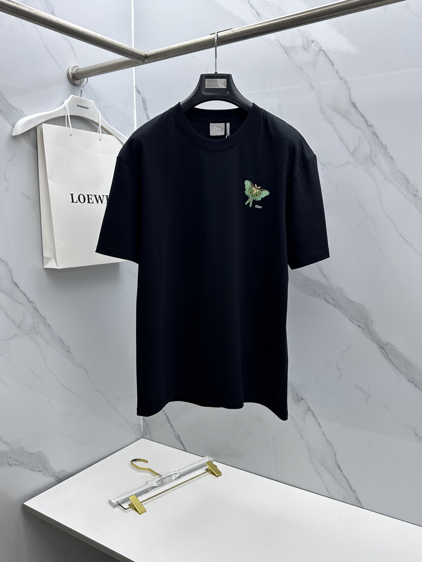 🆕Dior迪奥 新款首发专柜最新款短袖圆领T恤 高端订制 胸前品牌logo重工艺设计 高端长绒棉面料.手
