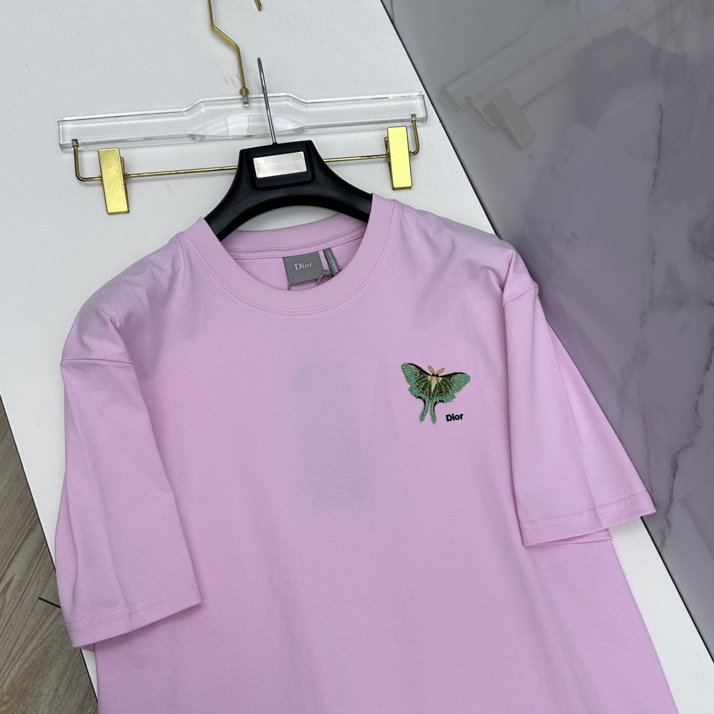 🆕Dior迪奥 新款首发专柜最新款短袖圆领T恤 高端订制 胸前品牌logo重工艺设计 高端长绒棉面料.手