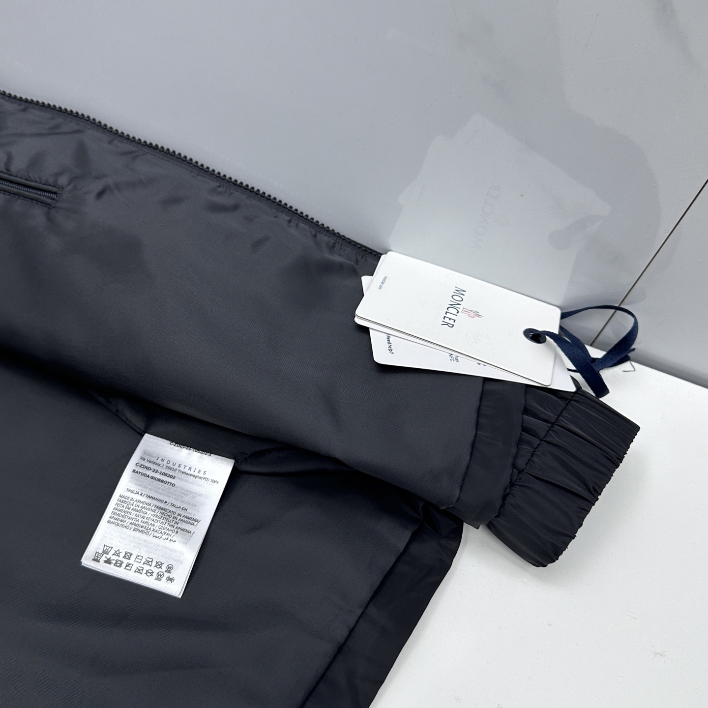 🆕Moncler蒙口 2026早春系列，最新时尚连帽夹克外套.处处细节显工艺足够的高级 结构性剪裁的设计