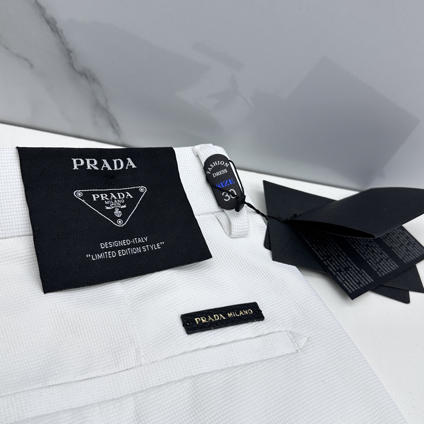 🆕Prada普拉达 26ss春夏新品休闲裤西裤，官网同步发售，裤身工艺设计，客供辅料、面料定制，柔软丝滑