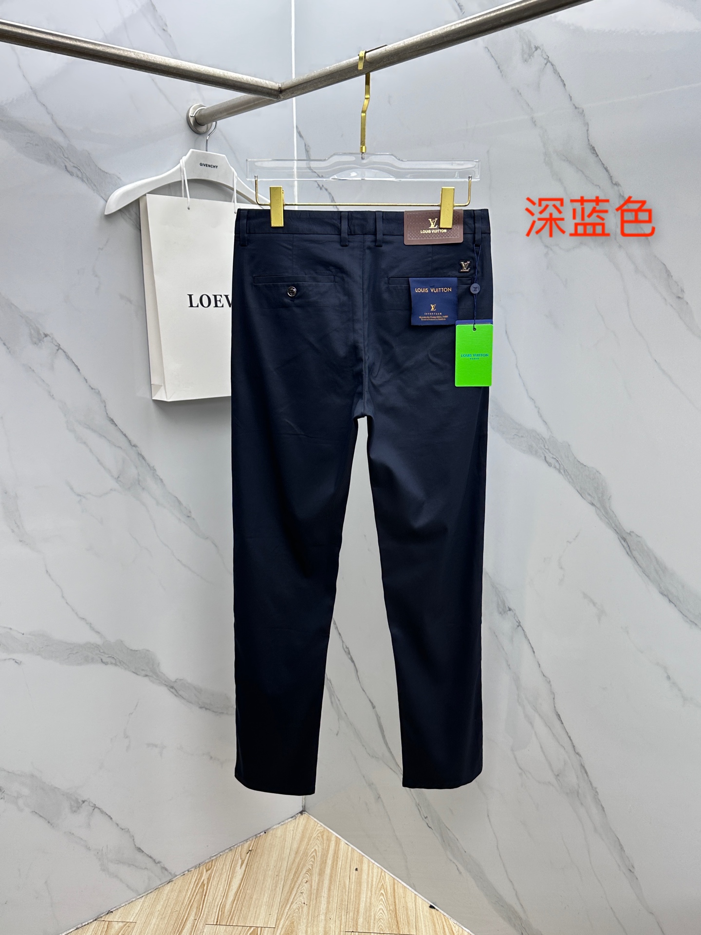 🆕LV路易威登 26ss春夏新品休闲裤西裤，官网同步发售，裤身工艺设计，客供辅料、面料定制，柔软丝滑，代