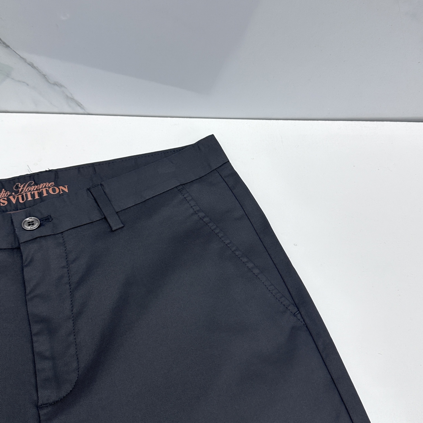 🆕LV路易威登 26ss春夏新品休闲裤西裤，官网同步发售，裤身工艺设计，客供辅料、面料定制，柔软丝滑，代