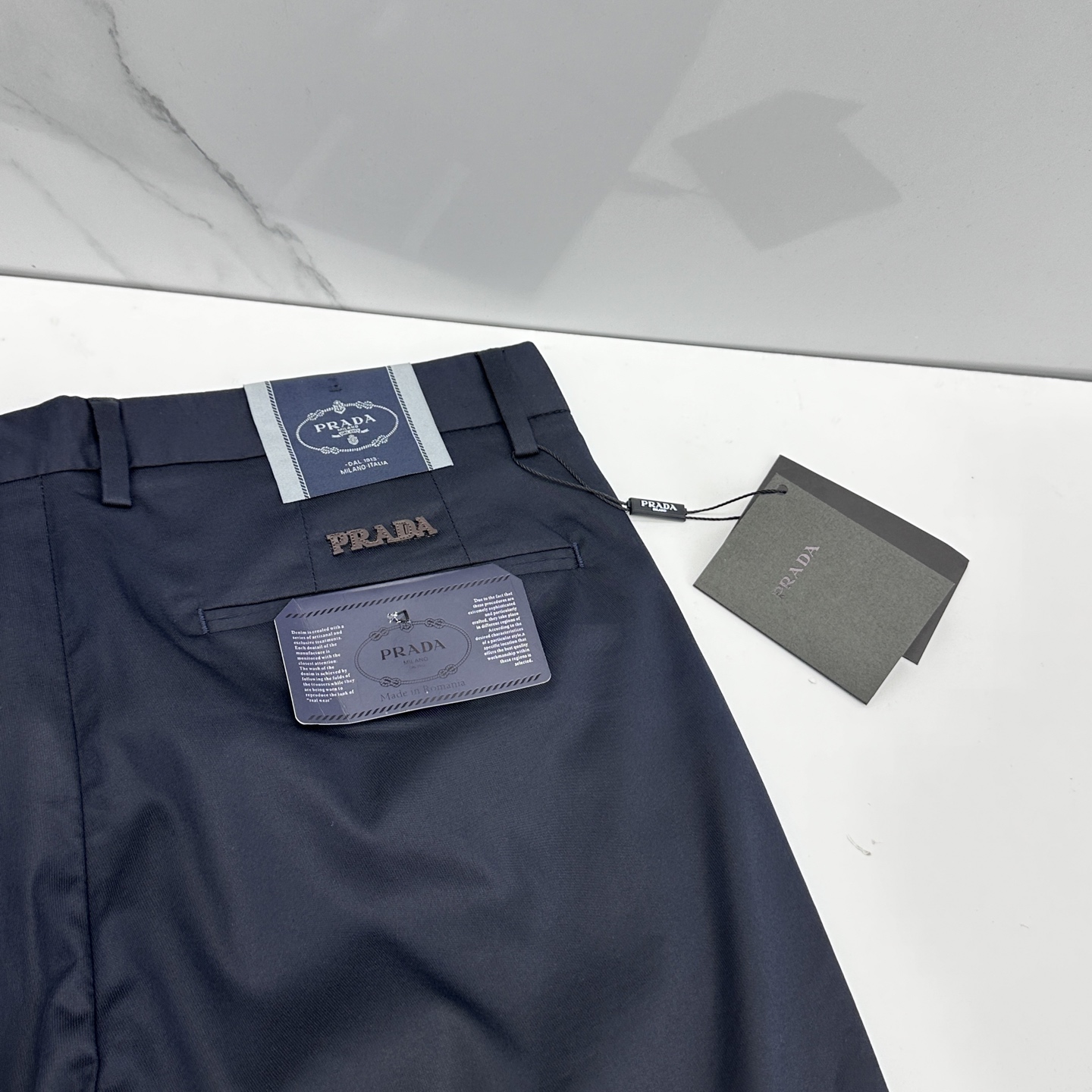 🆕Prada普拉达 26ss春夏新品休闲裤西裤，官网同步发售，裤身工艺设计，客供辅料、面料定制，柔软丝滑