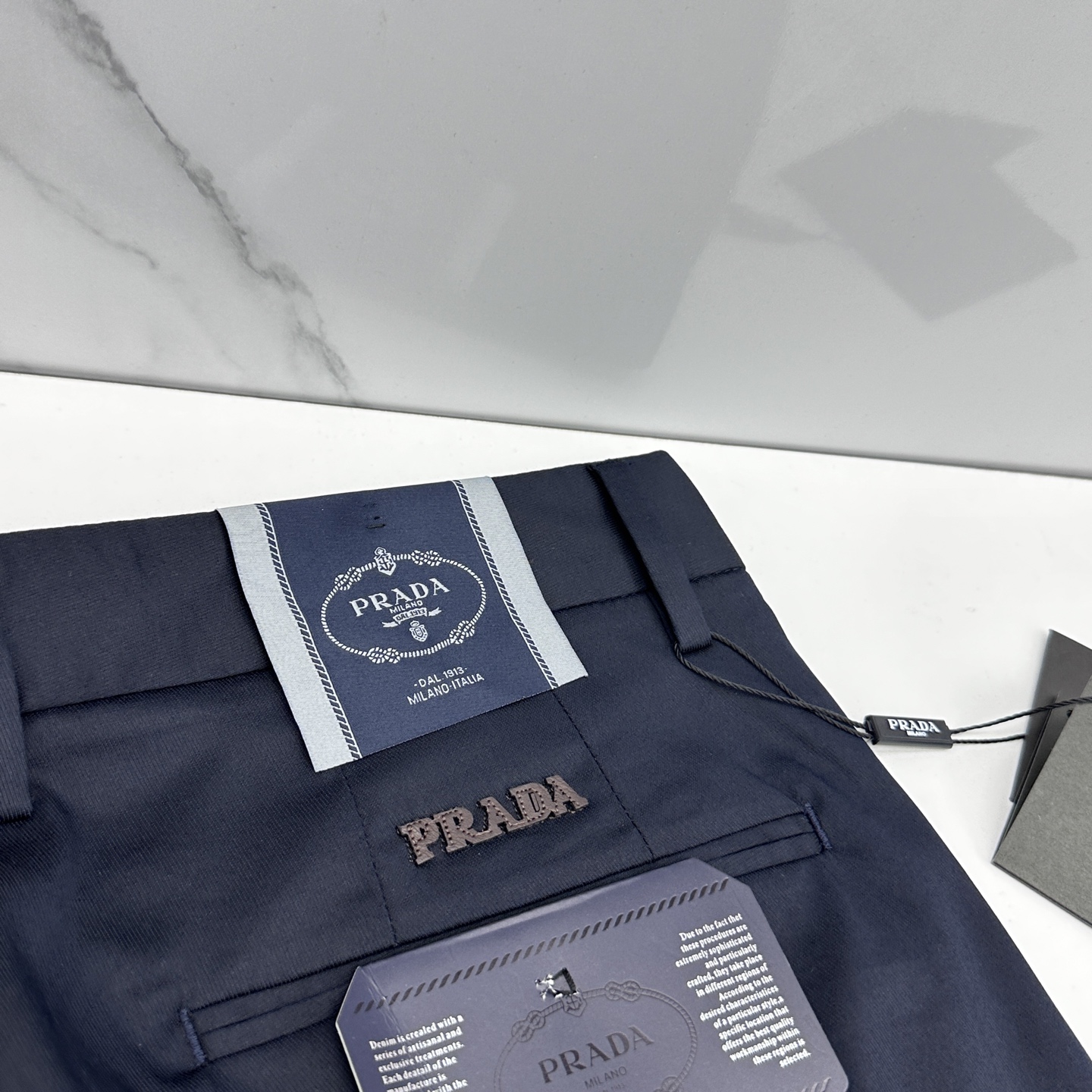 🆕Prada普拉达 26ss春夏新品休闲裤西裤，官网同步发售，裤身工艺设计，客供辅料、面料定制，柔软丝滑