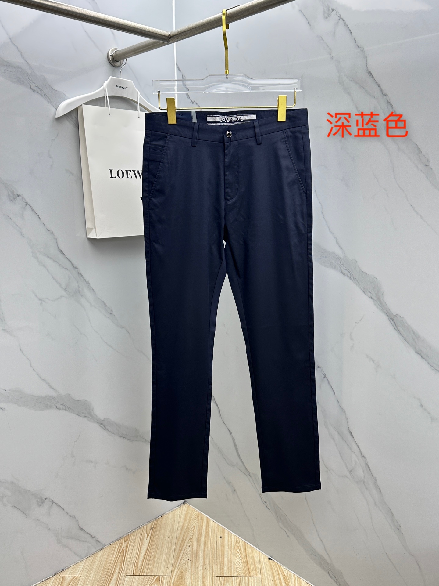 🆕Prada普拉达 26ss春夏新品休闲裤西裤，官网同步发售，裤身工艺设计，客供辅料、面料定制，柔软丝滑
