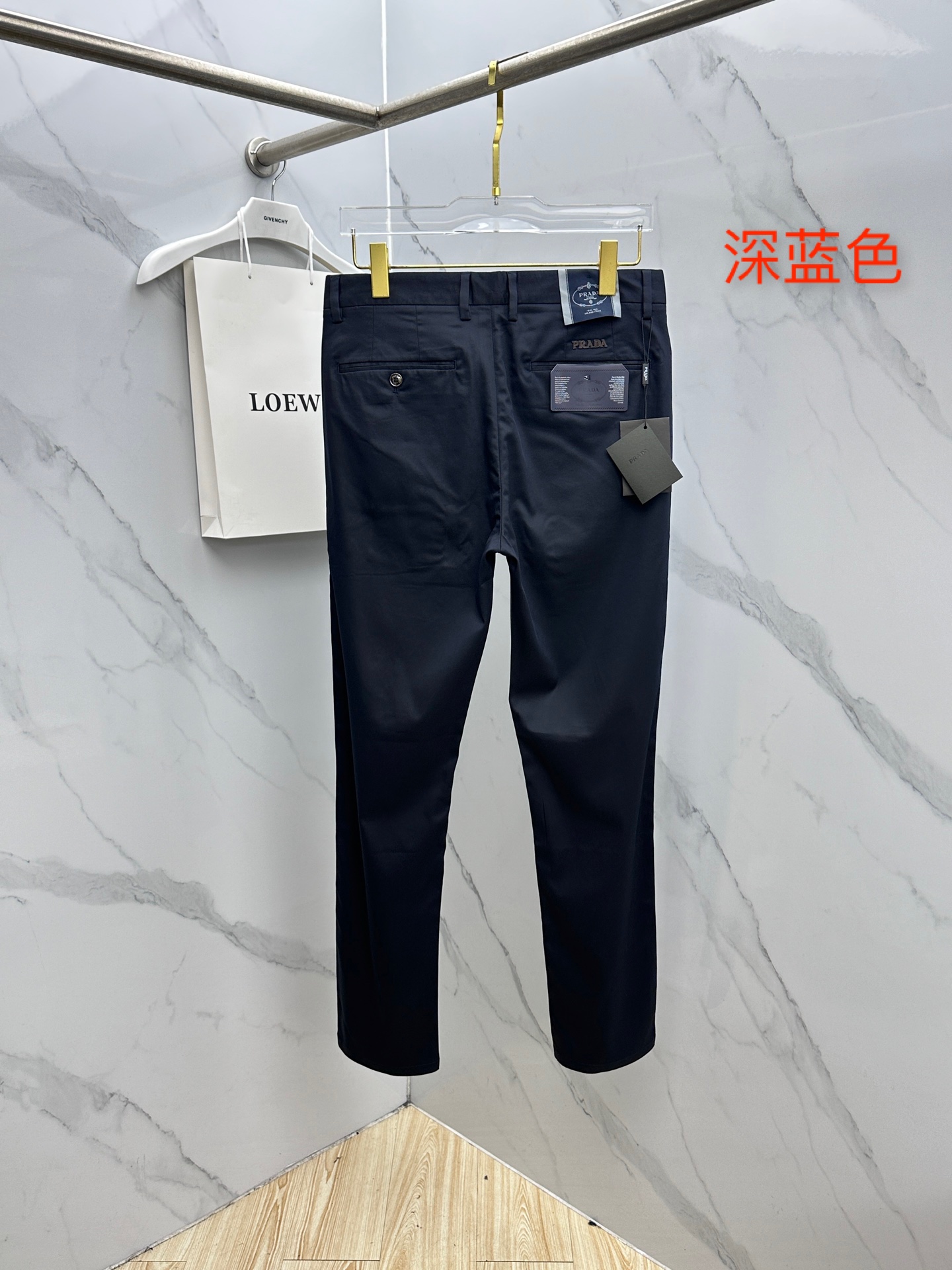 🆕Prada普拉达 26ss春夏新品休闲裤西裤，官网同步发售，裤身工艺设计，客供辅料、面料定制，柔软丝滑
