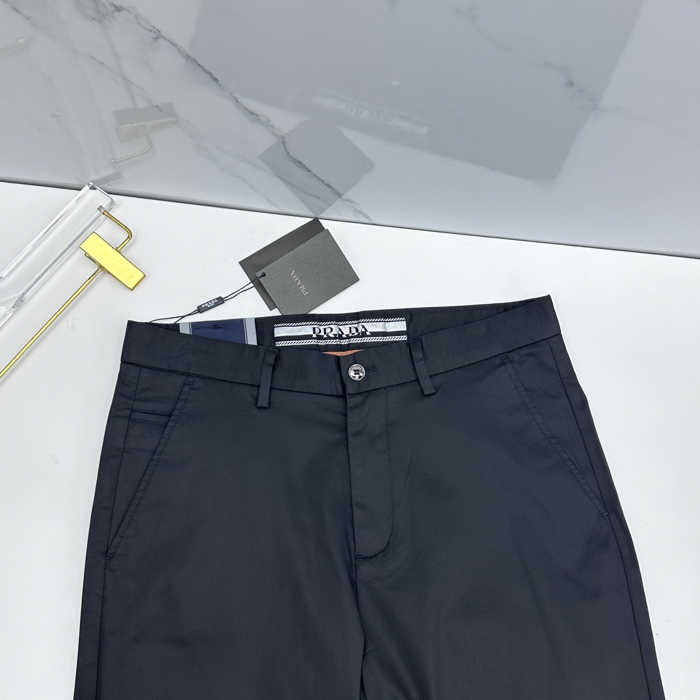 🆕Prada普拉达 26ss春夏新品休闲裤西裤，官网同步发售，裤身工艺设计，客供辅料、面料定制，柔软丝滑