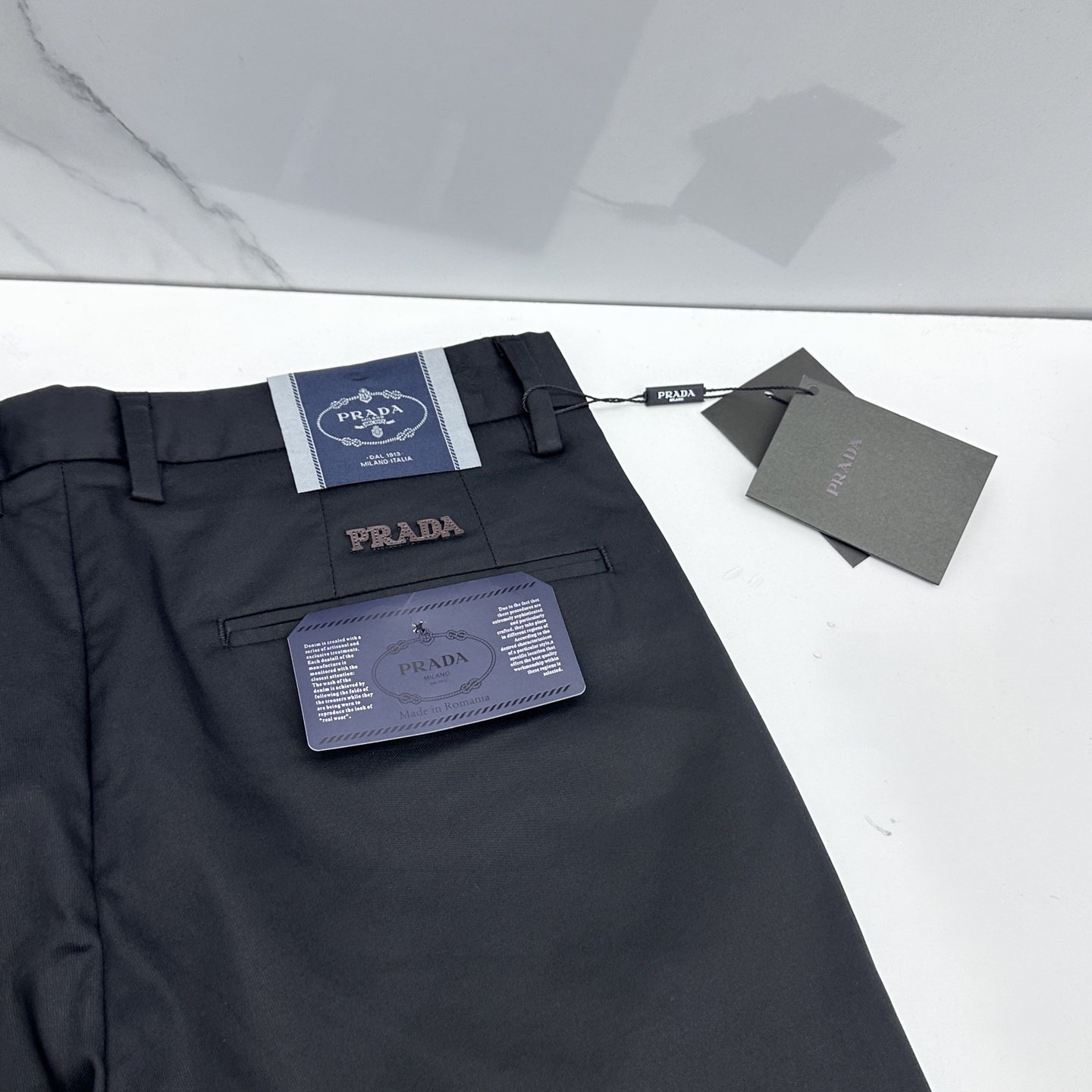 🆕Prada普拉达 26ss春夏新品休闲裤西裤，官网同步发售，裤身工艺设计，客供辅料、面料定制，柔软丝滑