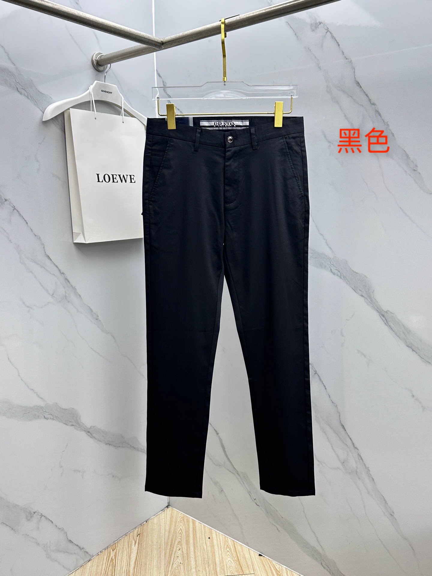 🆕Prada普拉达 26ss春夏新品休闲裤西裤，官网同步发售，裤身工艺设计，客供辅料、面料定制，柔软丝滑