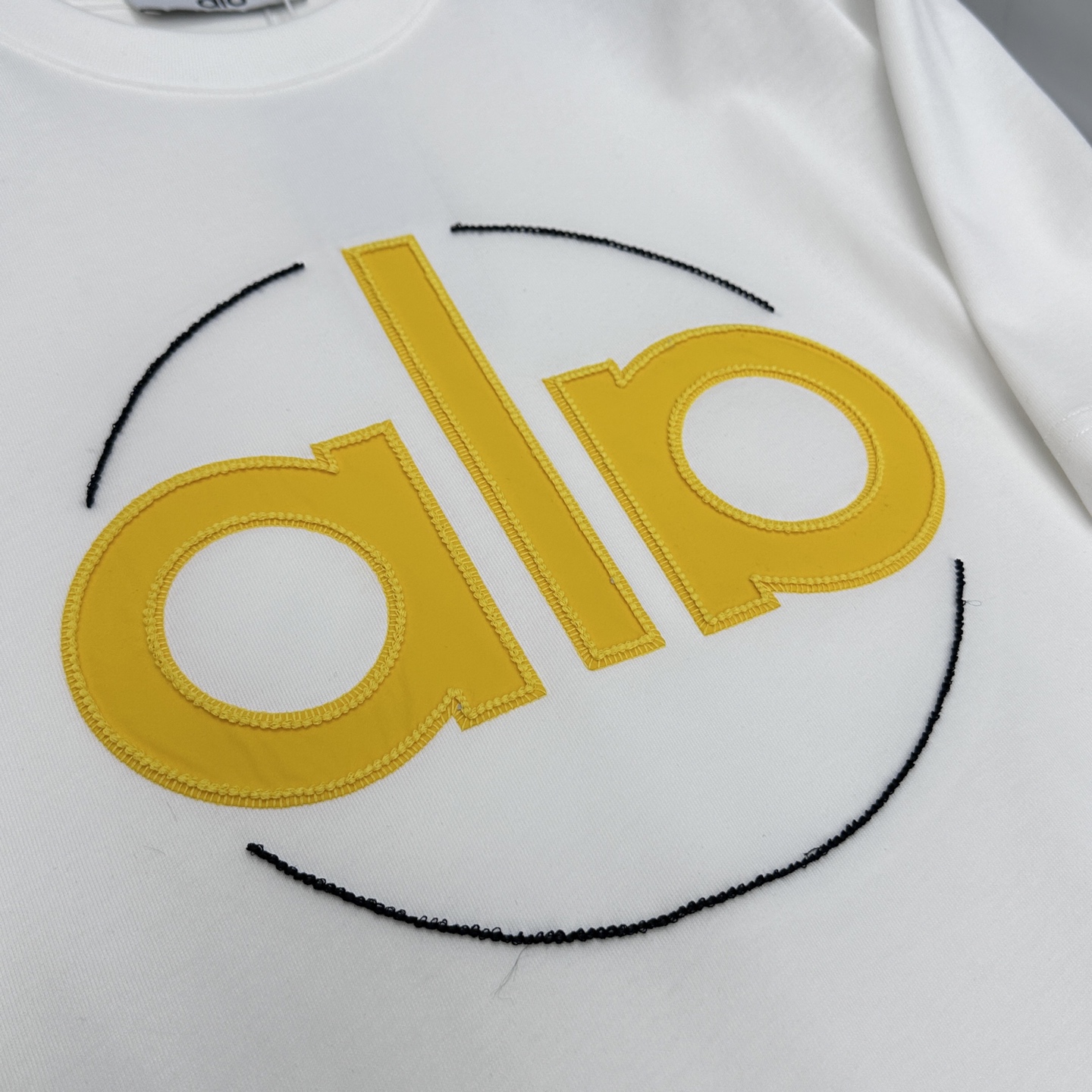 🆕ALO 2026春夏新款短袖 官网同款T恤 双纱纯棉面料 多元化搭配 是眼下时尚前沿的创新趋势 复古与