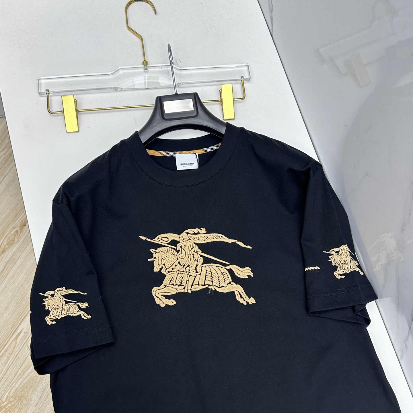 🆕Burberry巴宝莉 2026春夏新款短袖 官网同款T恤 双纱纯棉面料 多元化搭配 是眼下时尚前沿的