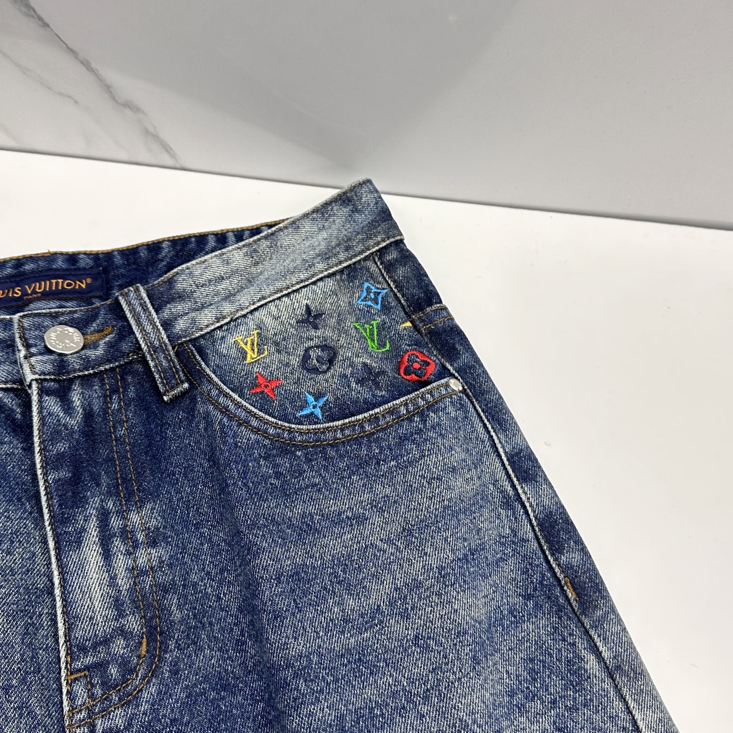 🆕LV路易威登 🔥高端定制、早春最新款牛仔裤直筒 柜台同步发售 原版定制复刻 客供五金辅料 原单品质 进