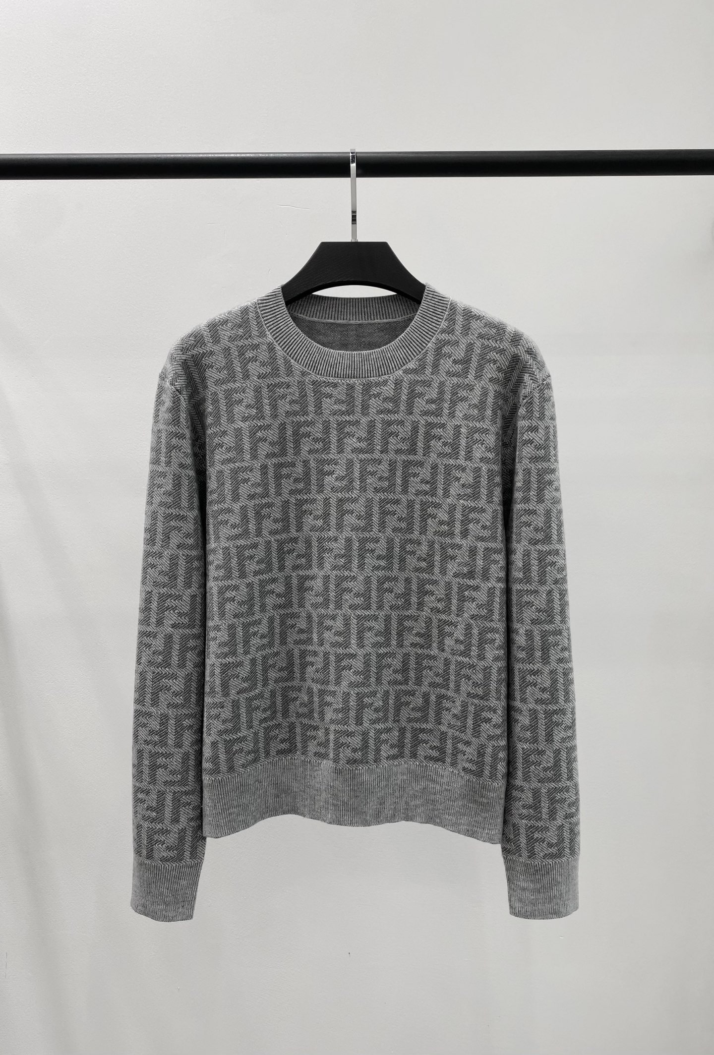 NO:798710,Actual photo FD Fendi classic round neck square double F letter jacquard knitted top,,fendi,19860909实拍图 FD 芬迪经典款圆领方形双F字母提花针织上衣,,fendi,,Women's clothing