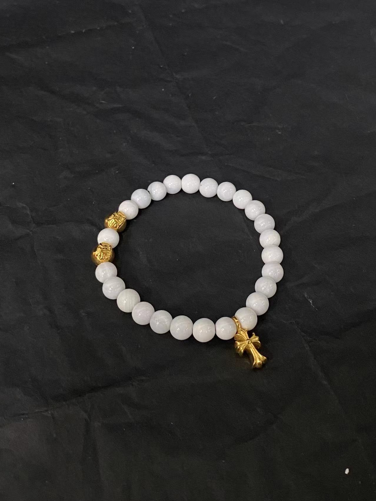 NO:110040,Crosin White agate bracelet Sterling silver material Natural crystal Retro aging Cross elements, jewelry boutique, chrome hearts, pure silver19860909克罗心 白玛瑙手串 纯银材质 天然水晶 复古做旧 十字架元素,饰品精品,chrome hearts,pure silver,Jewelry