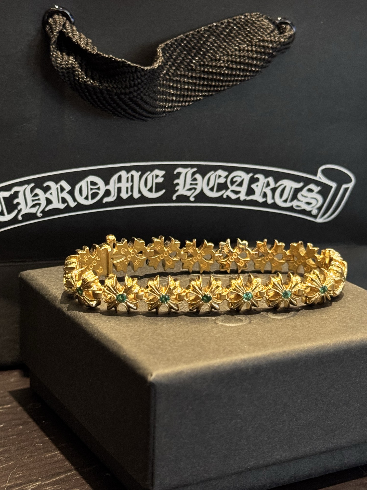 NO:378473,Croxin Real Gold and Real Diamond Series 22k Emerald Cross Stitch Bracelet Top Players Must-have Products Customer Determinate Shipping, Jewelry Boutique, Chrome Hearts, Bracelet19860909克罗心 真金真钻系列 22k镶祖母绿十字拼接手链 顶级玩家必备款 客定出货,饰品精品,chrome hearts,bracelet,Jewelry