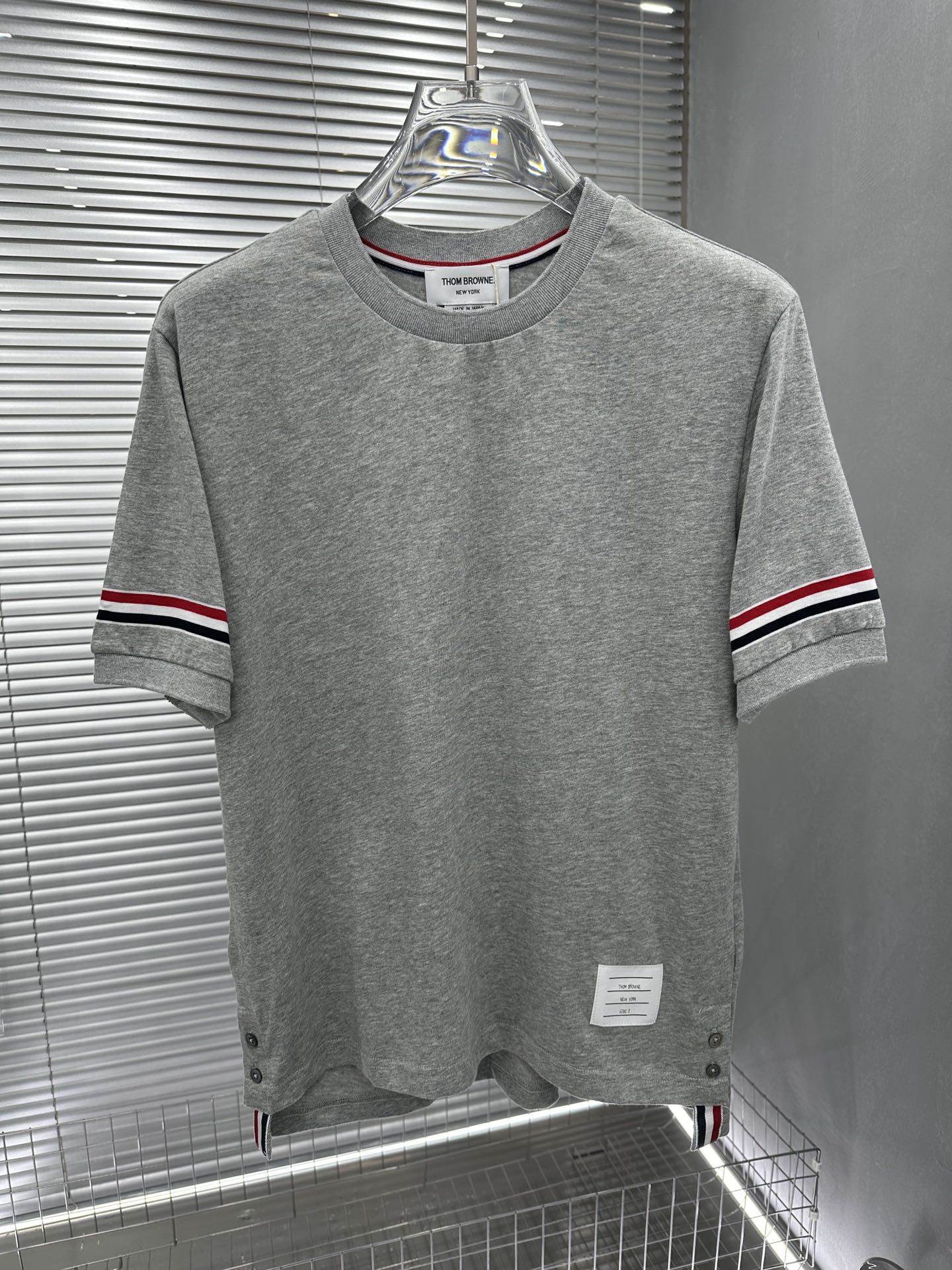톰브라운 남성 반팔 50374