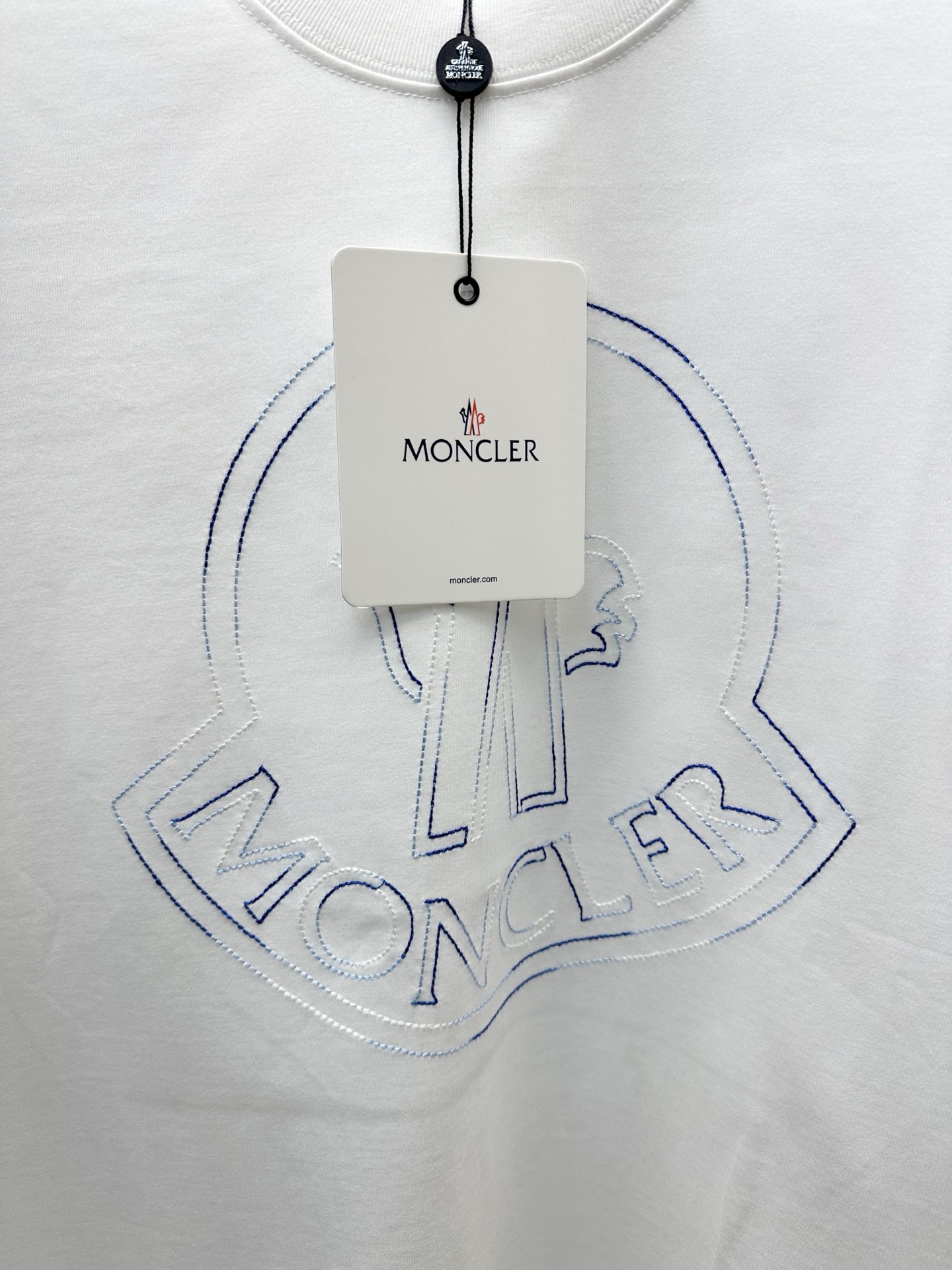 몽클레어 자수 반팔 티셔츠 상세 이미지 5