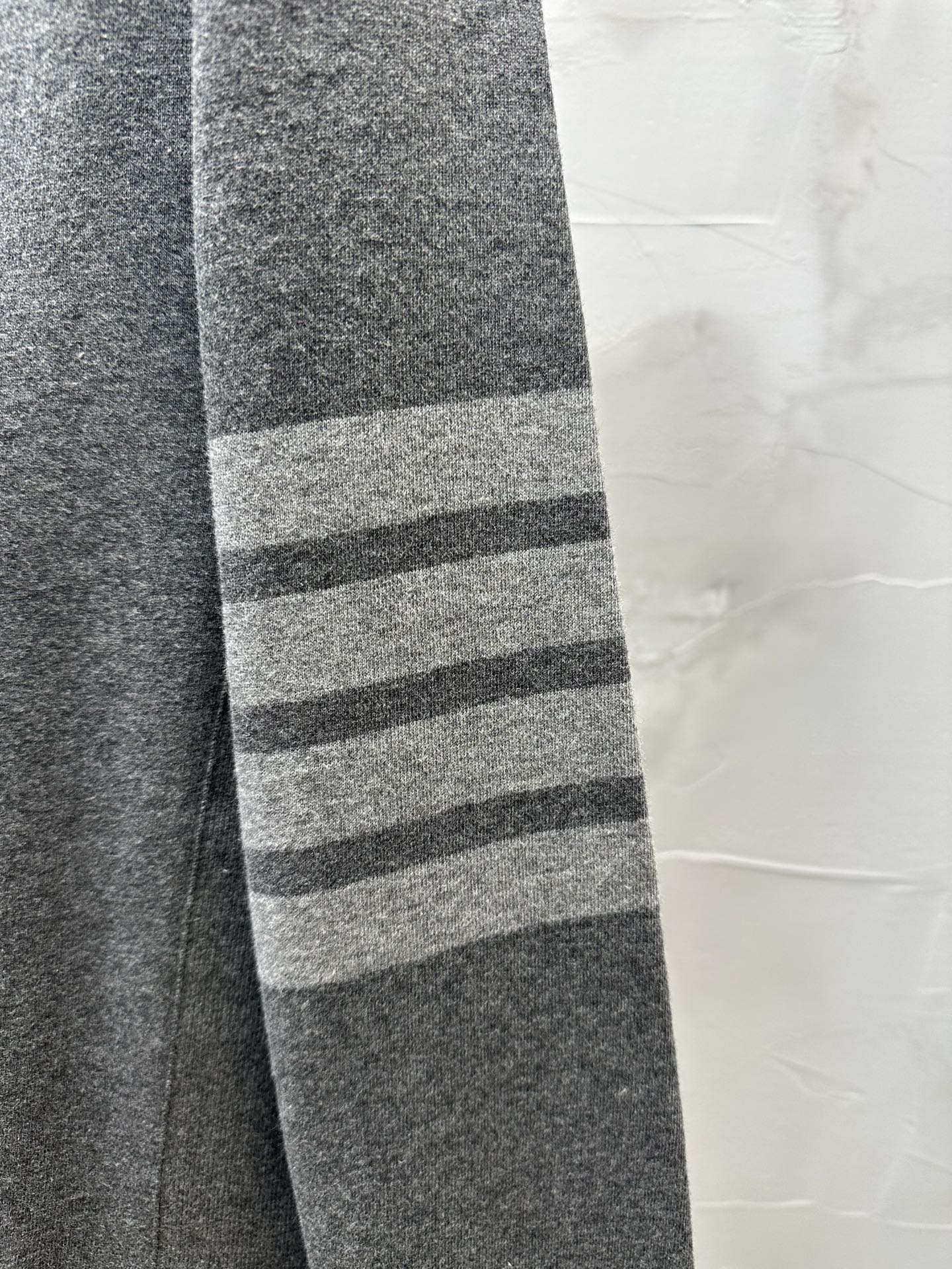 톰브라운 남성 긴팔 130422 Thom Browne Long Sleeve 썸네일 이미지