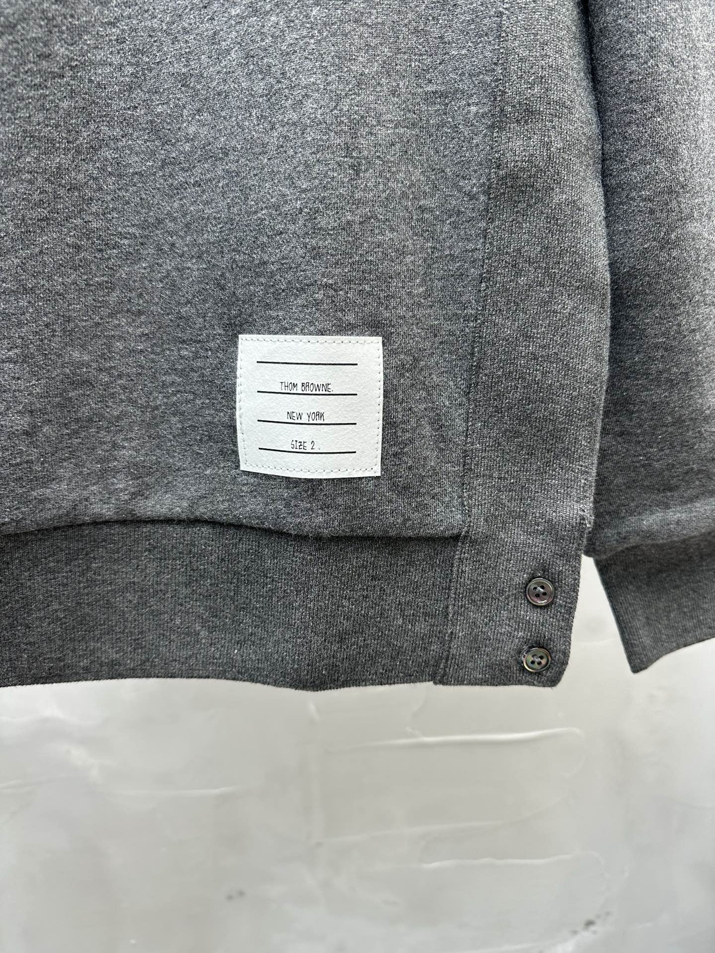 톰브라운 남성 긴팔 130422 Thom Browne Long Sleeve 썸네일 이미지
