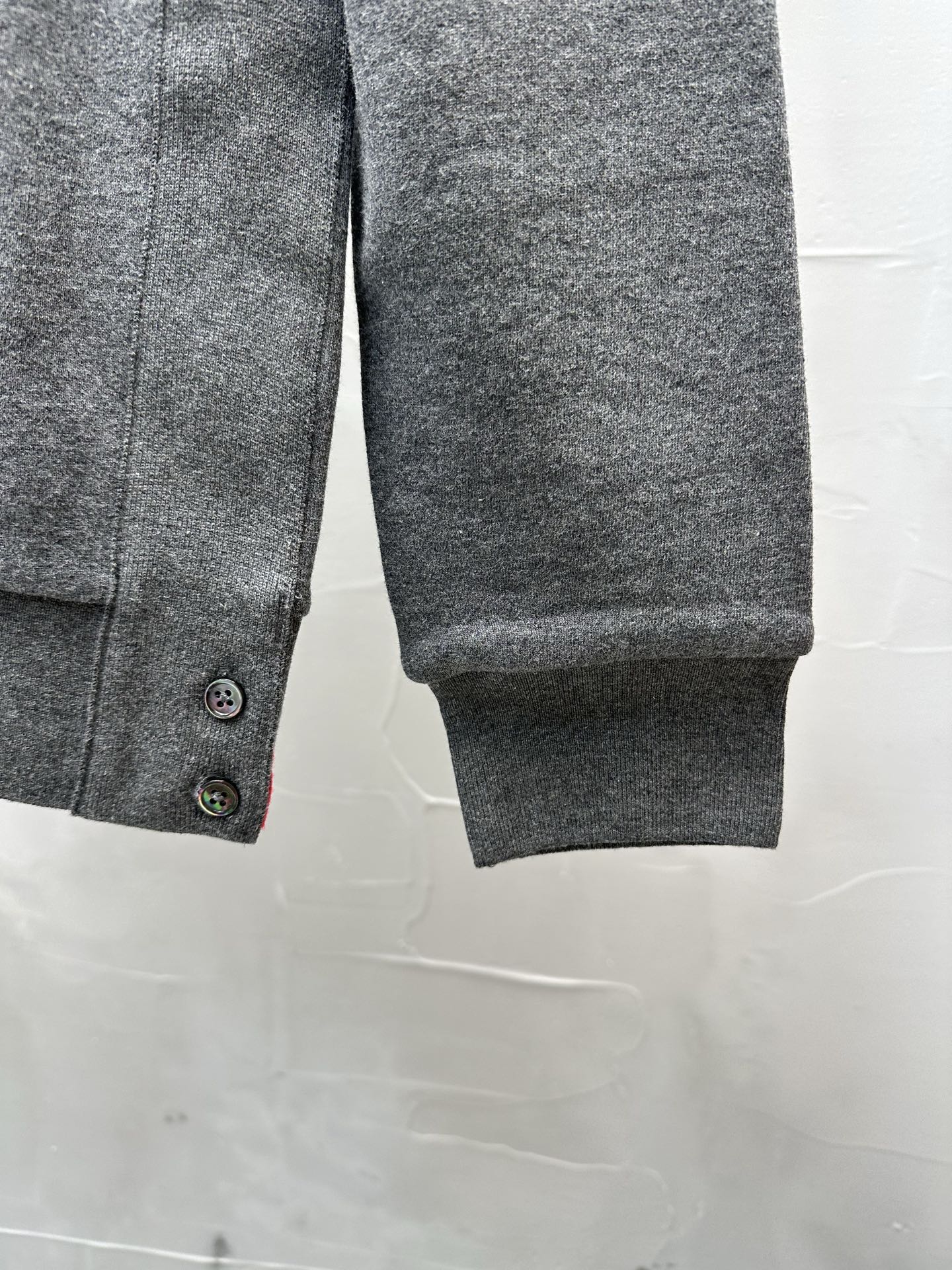 톰브라운 남성 긴팔 130422 Thom Browne Long Sleeve 썸네일 이미지