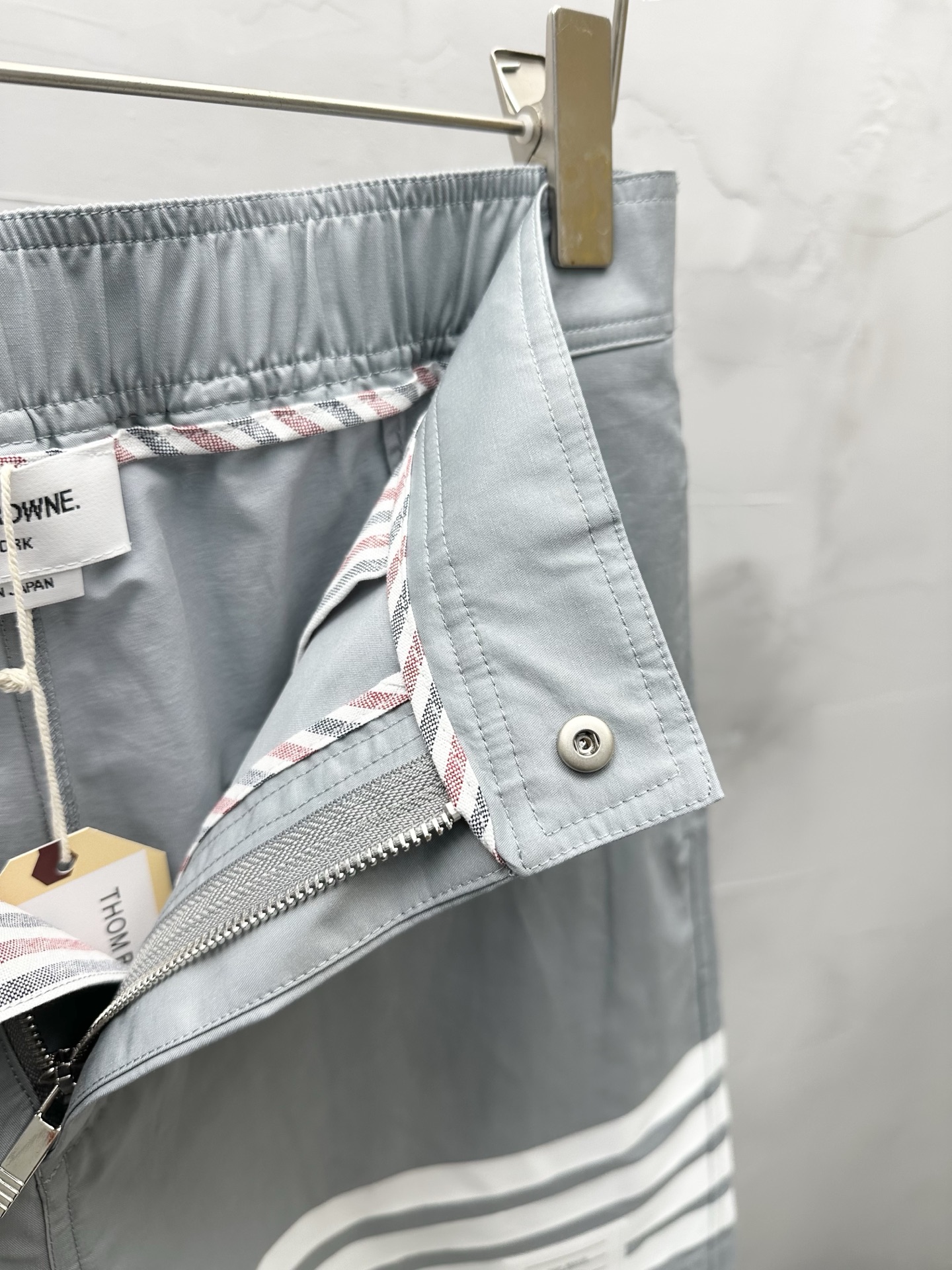 톰브라운 남성 반바지 130416 Thom Browne Shorts 썸네일 이미지