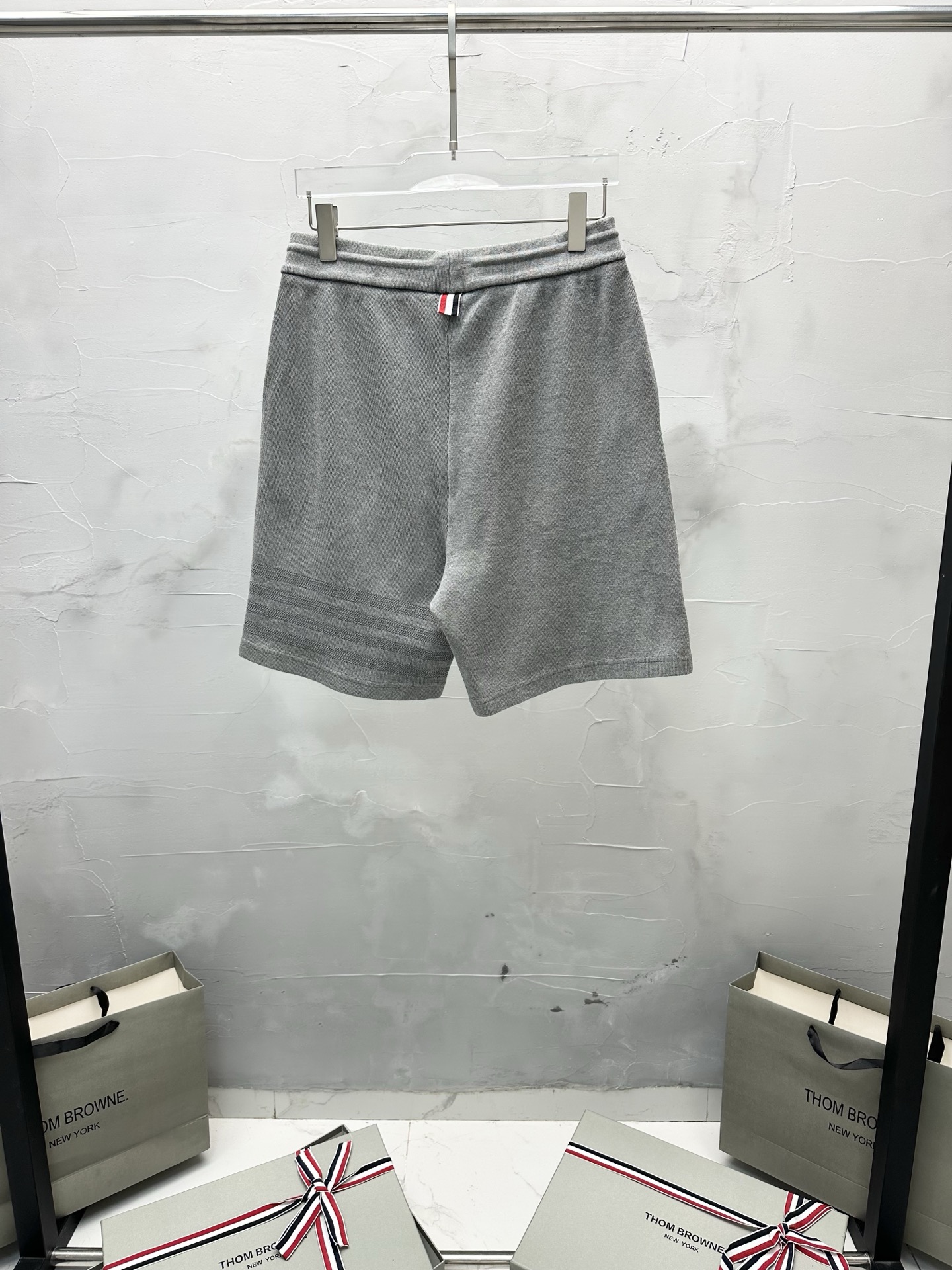 톰브라운 남성 반바지 130311 Thom Browne Shorts 썸네일 이미지