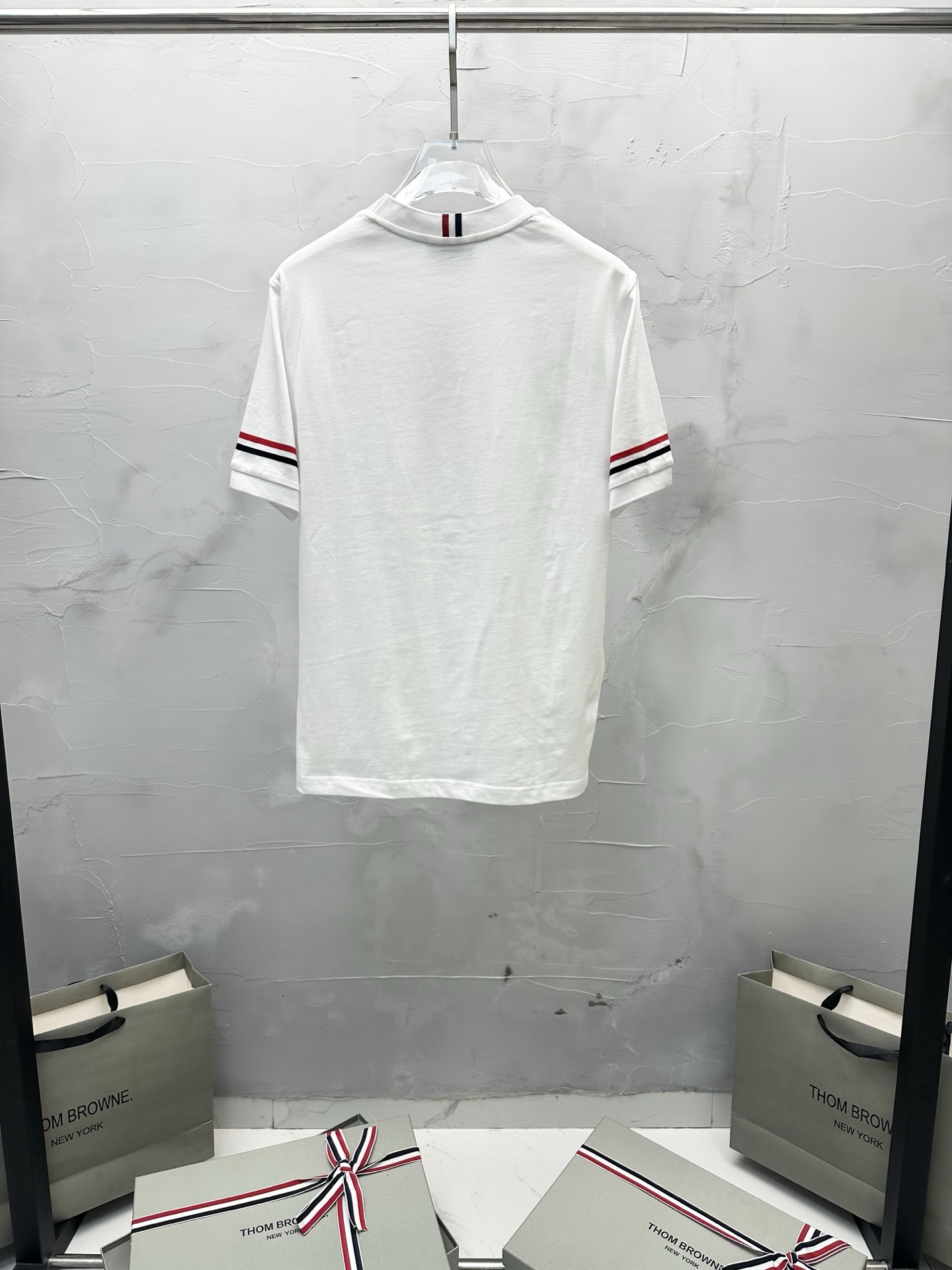 톰브라운 남성 반팔 130407 Thom Browne T Shirt 썸네일 이미지