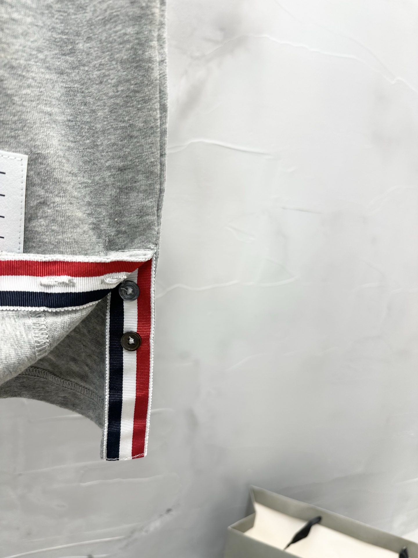 톰브라운 남성 반팔 130405 Thom Browne T Shirt 썸네일 이미지