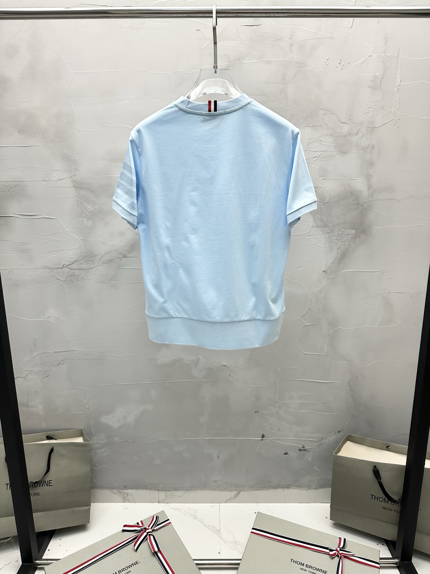 톰브라운 남성 반팔 130386 Thom Browne T Shirt 썸네일 이미지