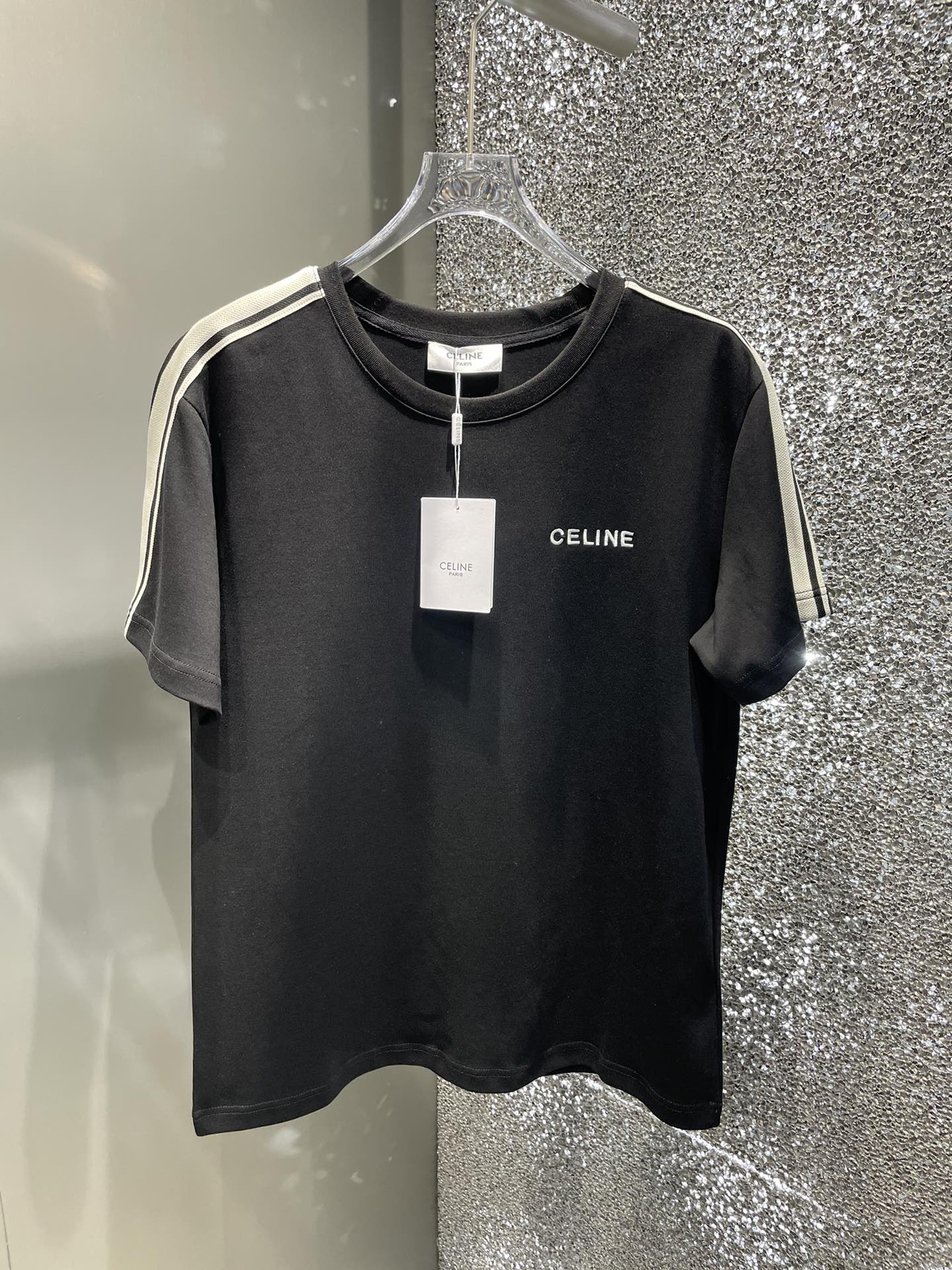 早春/套 CELINE 🔥春夏官网独家专供 高端独家定制款 早春新款专柜同款休闲短袖短裤套装，透气舒适休