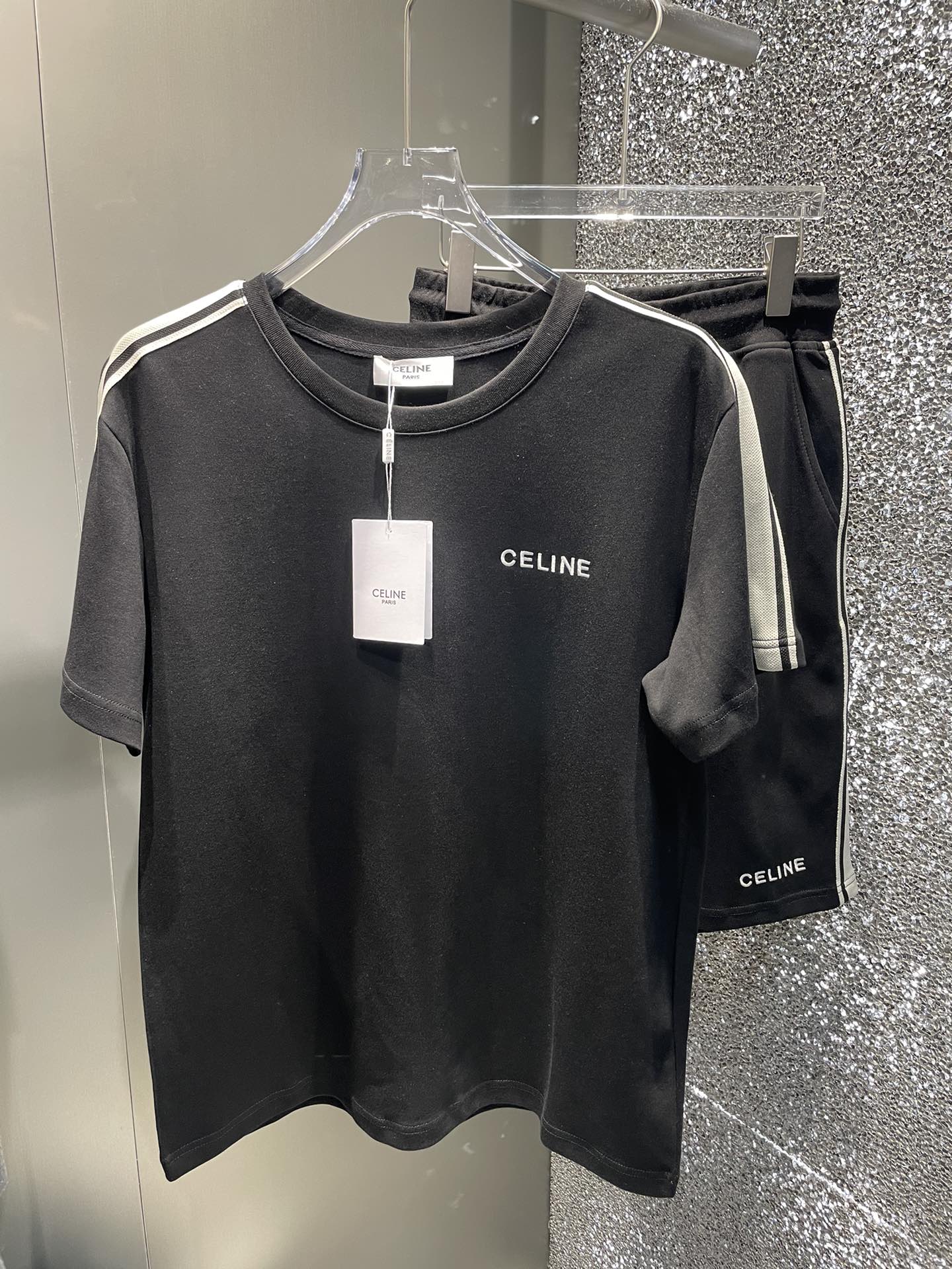早春/套 CELINE 🔥春夏官网独家专供 高端独家定制款 早春新款专柜同款休闲短袖短裤套装，透气舒适休