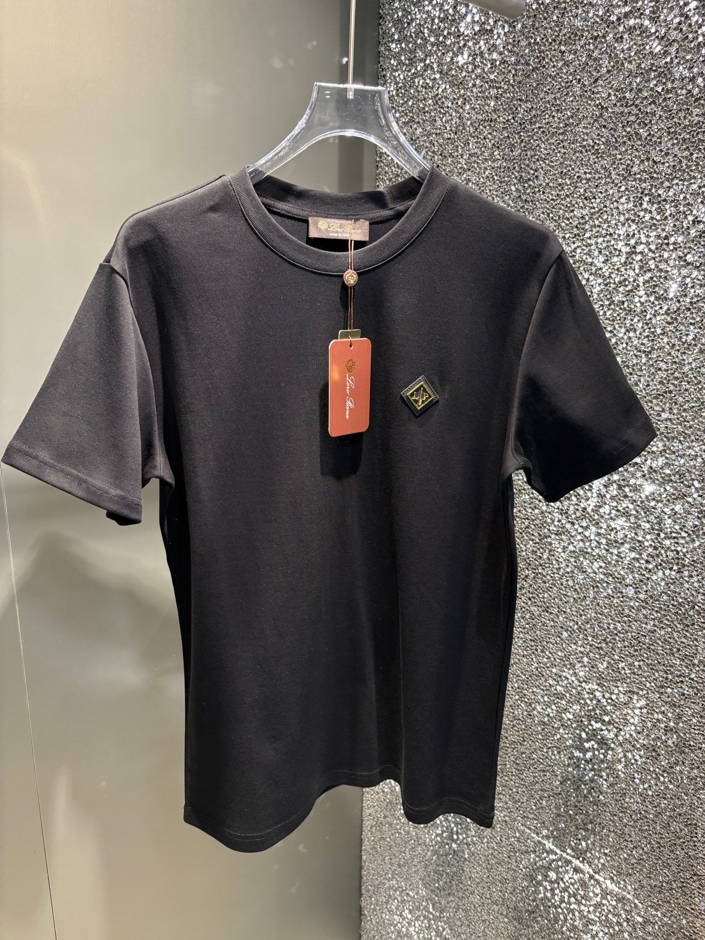 早春/套 loro Piana 🔥春夏官网独家专供 高端独家定制款 早春新款专柜同款休闲短袖短裤套装，透