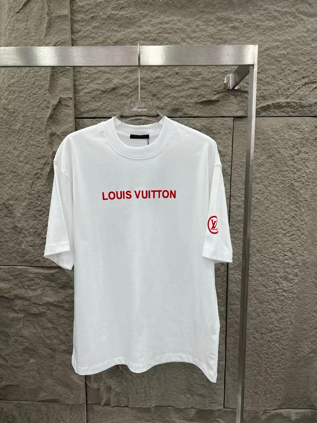 Louis Vuitton Crew Neck T-Shirt - Classic Style, Comfortable Fit (Sizes S-XL) 1 a1745217286108 5445